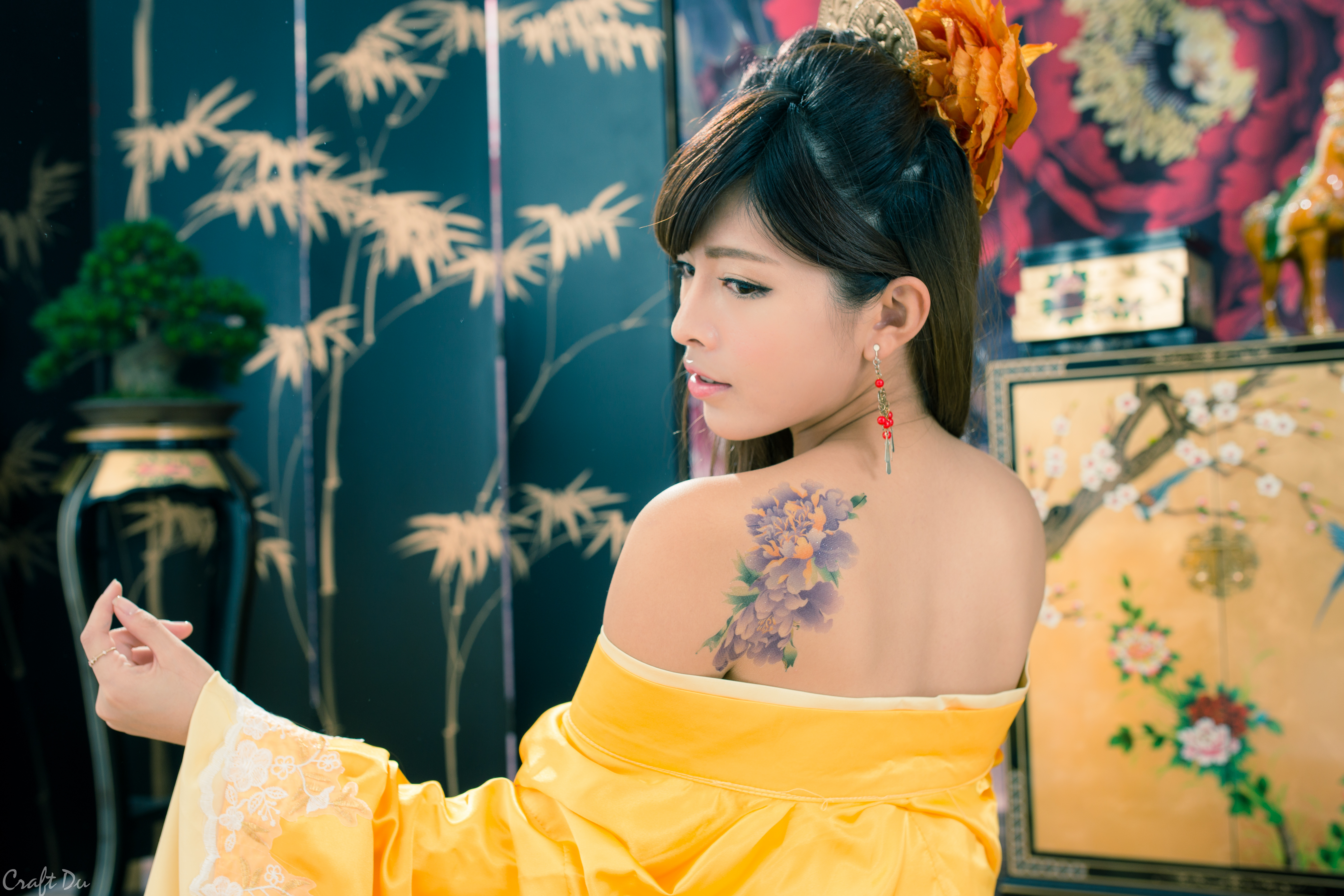 Download mobile wallpaper Tattoo, Women, Earrings, Asian, Taiwanese, Traditional Costume, Hair Dress, Liào Kǎndì for free.