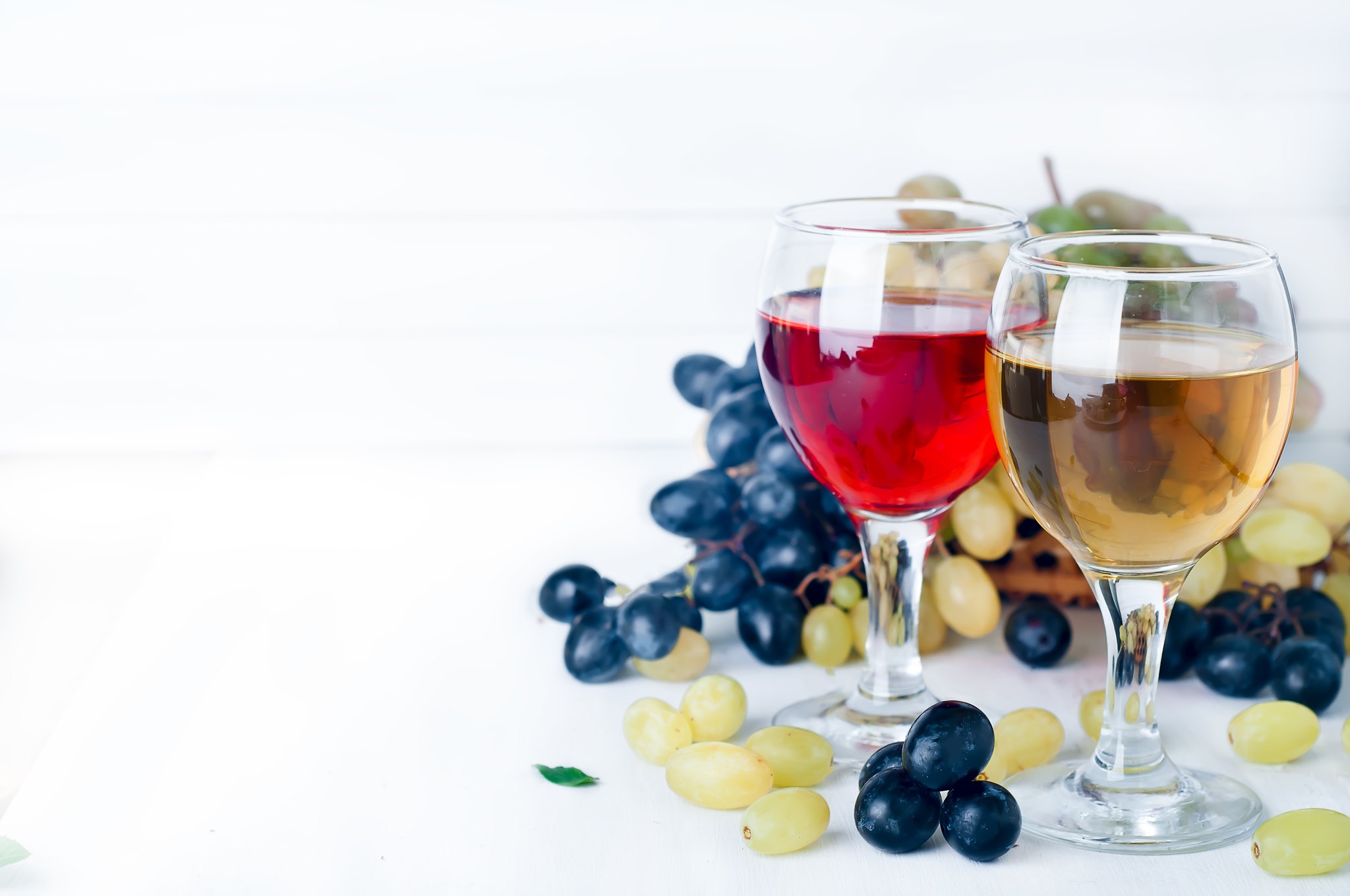 Free download wallpaper Food, Grapes, Still Life, Glass, Wine on your PC desktop