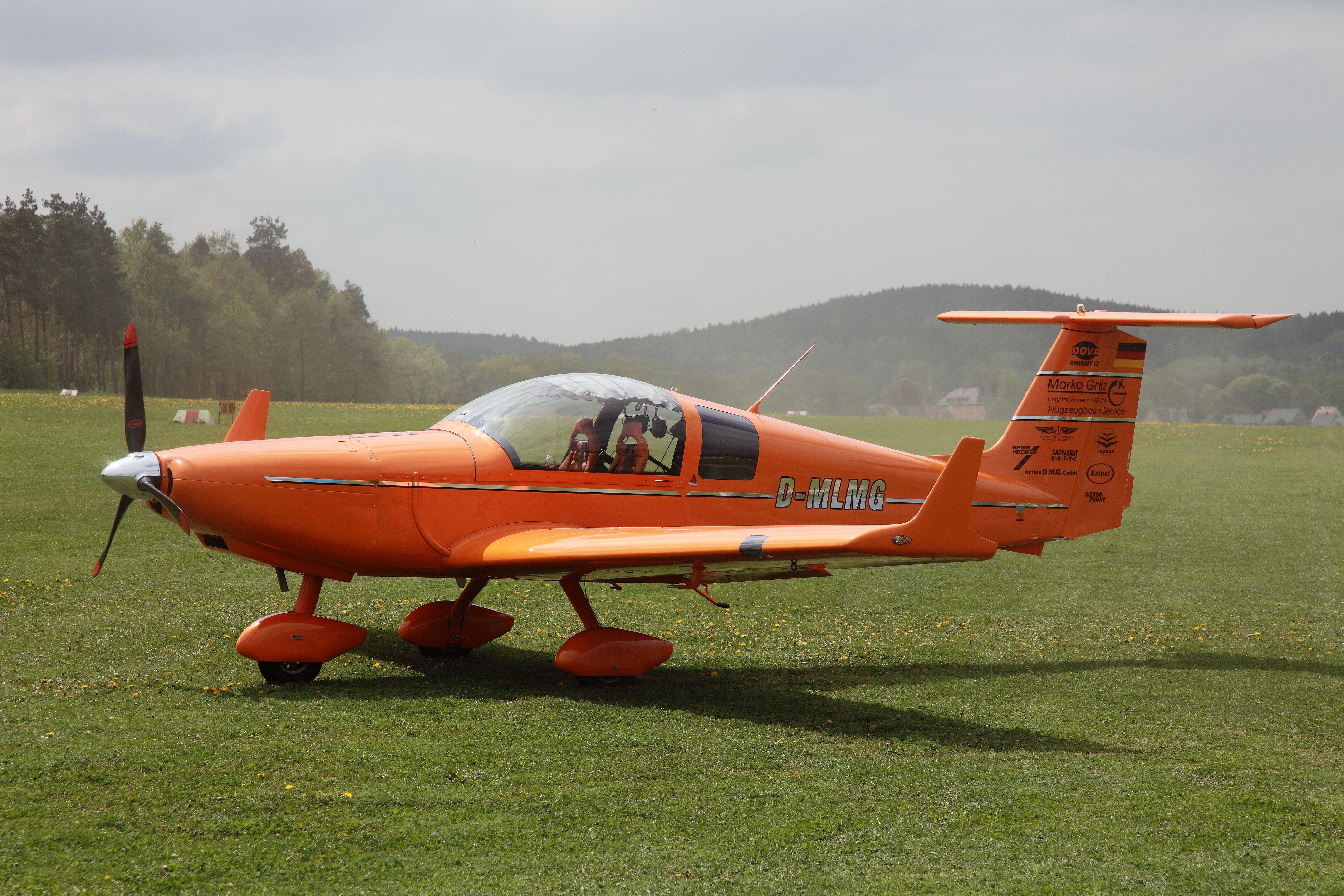 Die besten Dova Dv 1 Skylark-Hintergründe für den Telefonbildschirm