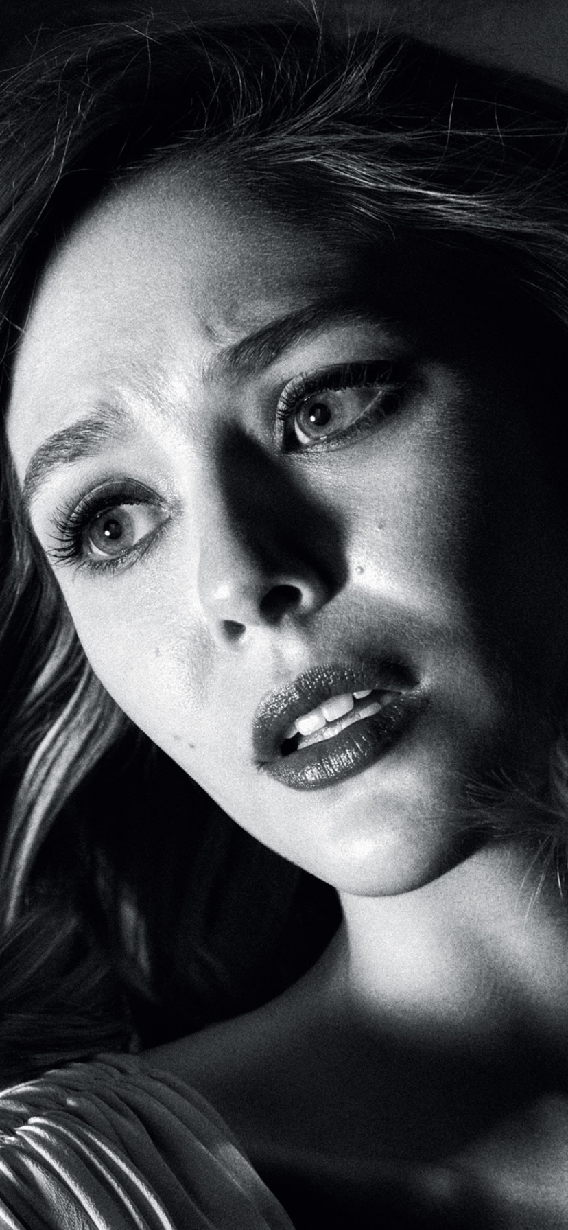 Descarga gratuita de fondo de pantalla para móvil de Blanco Y Negro, Cara, Americano, Blanco Negro, Celebridades, Actriz, Elizabeth Olsen.