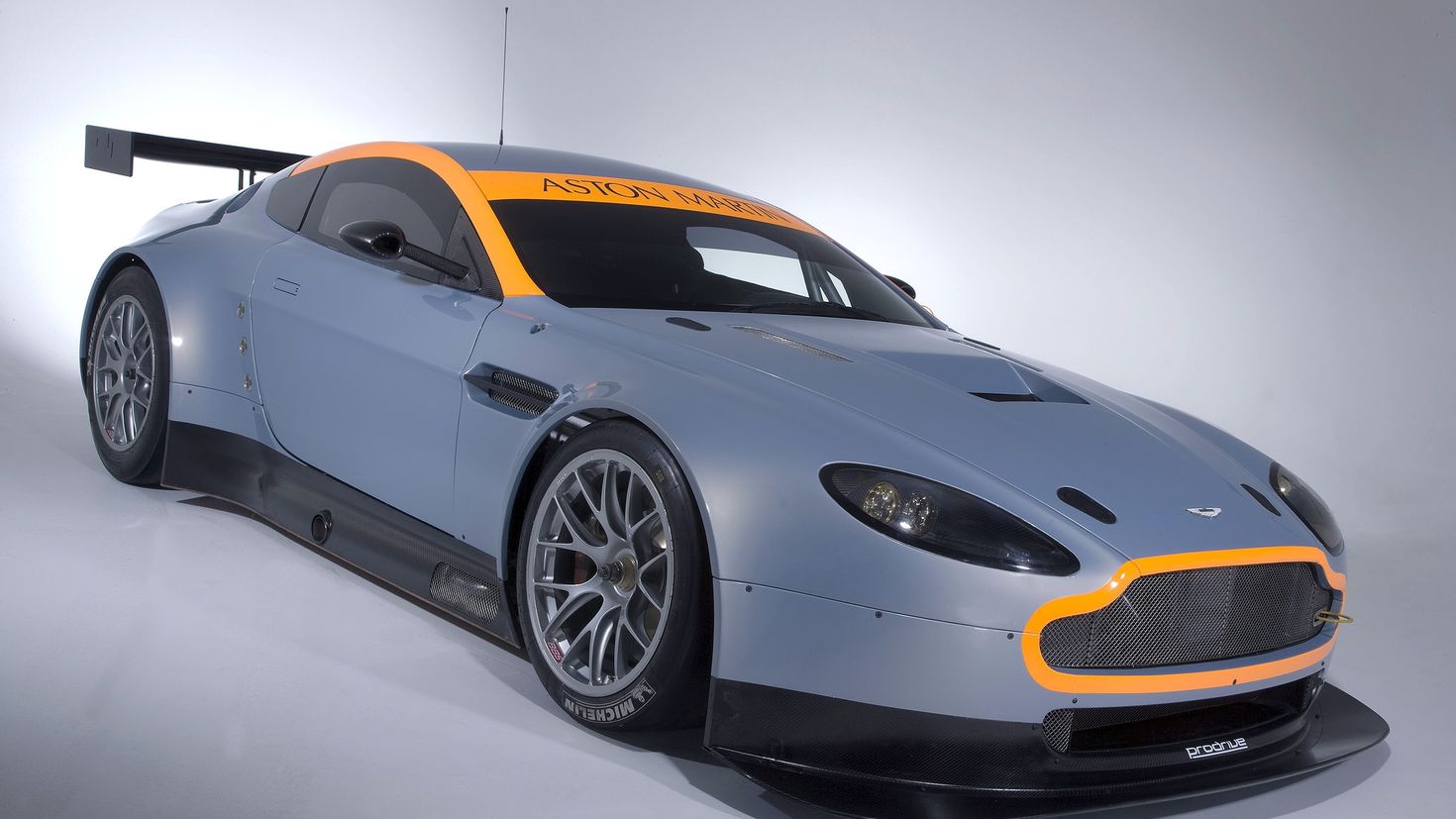 Xsait автомобиль. Aston Martin gt2. Aston Martin db9 гоночный. Aston Martin Vantage gt3.