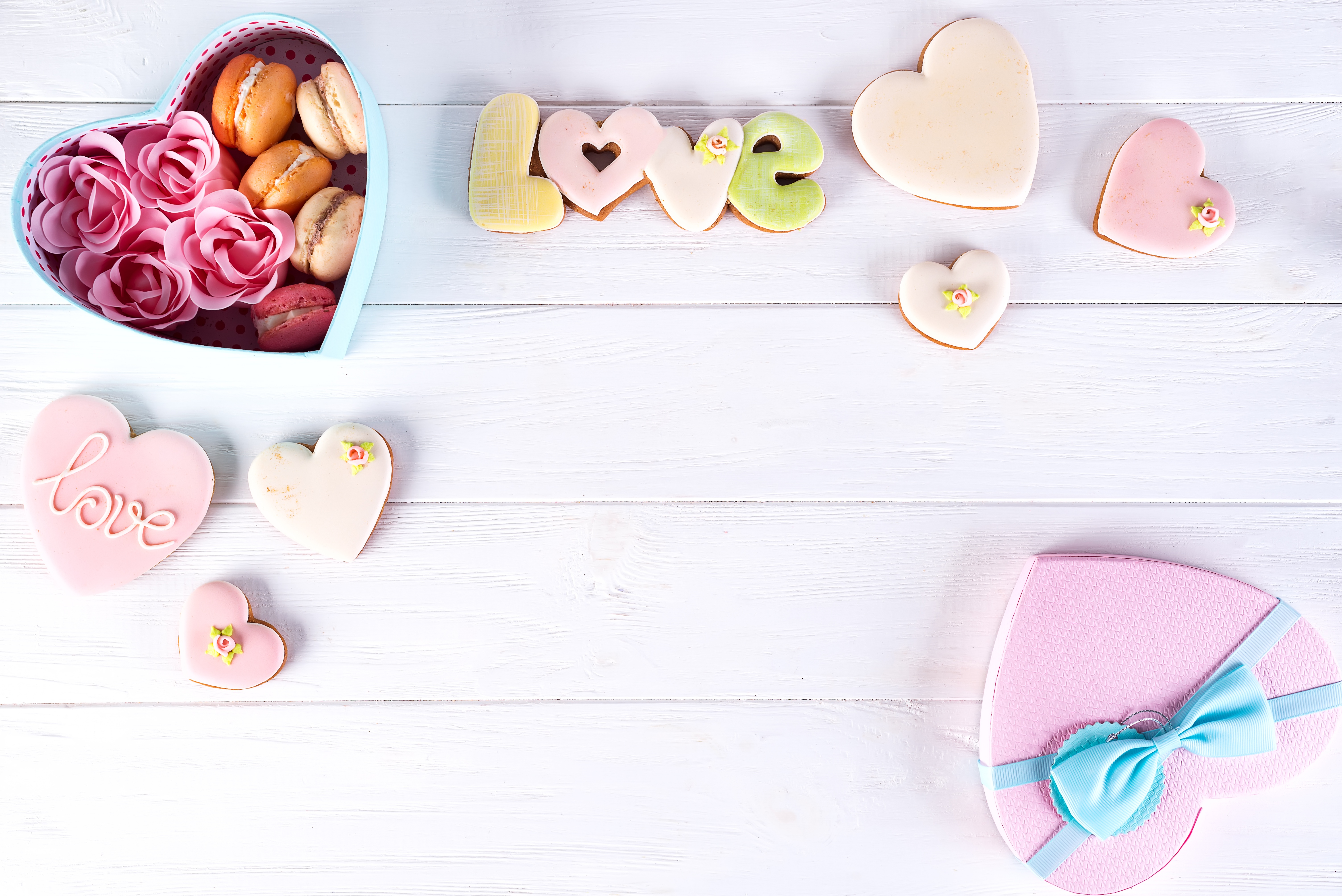 Free download wallpaper Love, Still Life, Photography, Cookie, Macaron, Heart Shaped on your PC desktop