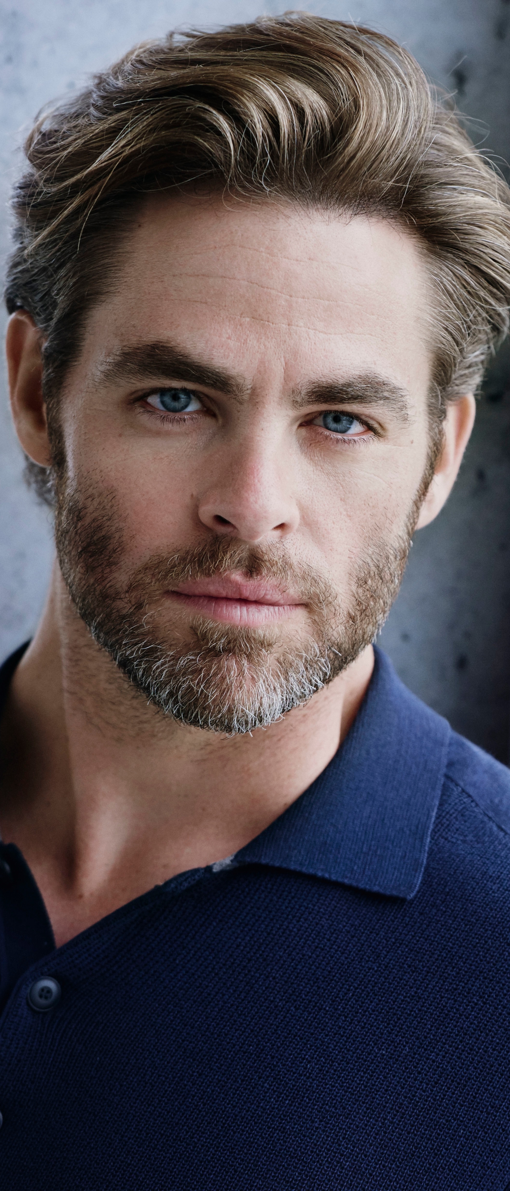 Download mobile wallpaper Chris Pine, Blue Eyes, American, Celebrity, Actor for free.