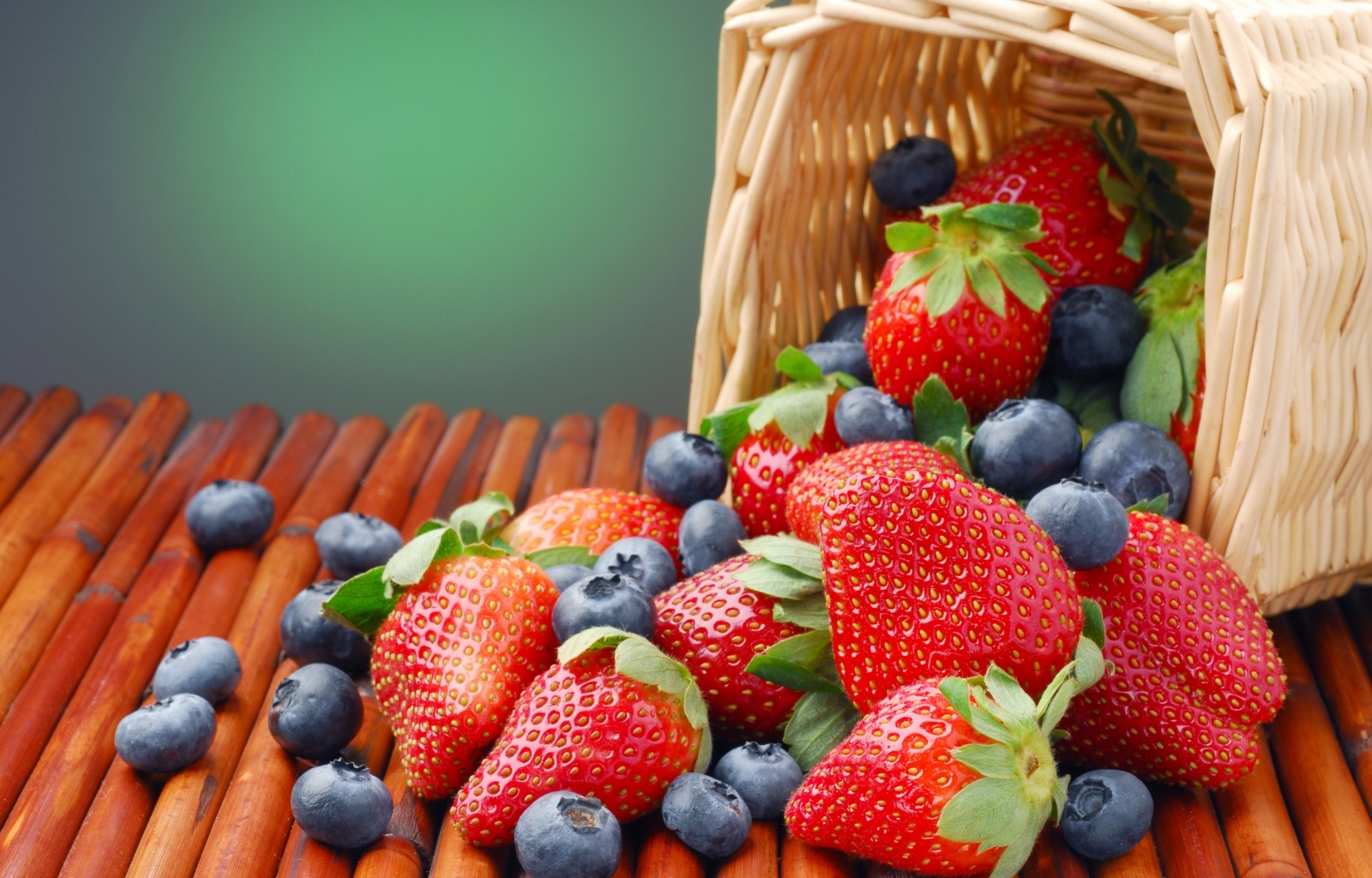 31282 télécharger l'image fruits, nourriture, fraise, blueberry - fonds d'écran et économiseurs d'écran gratuits