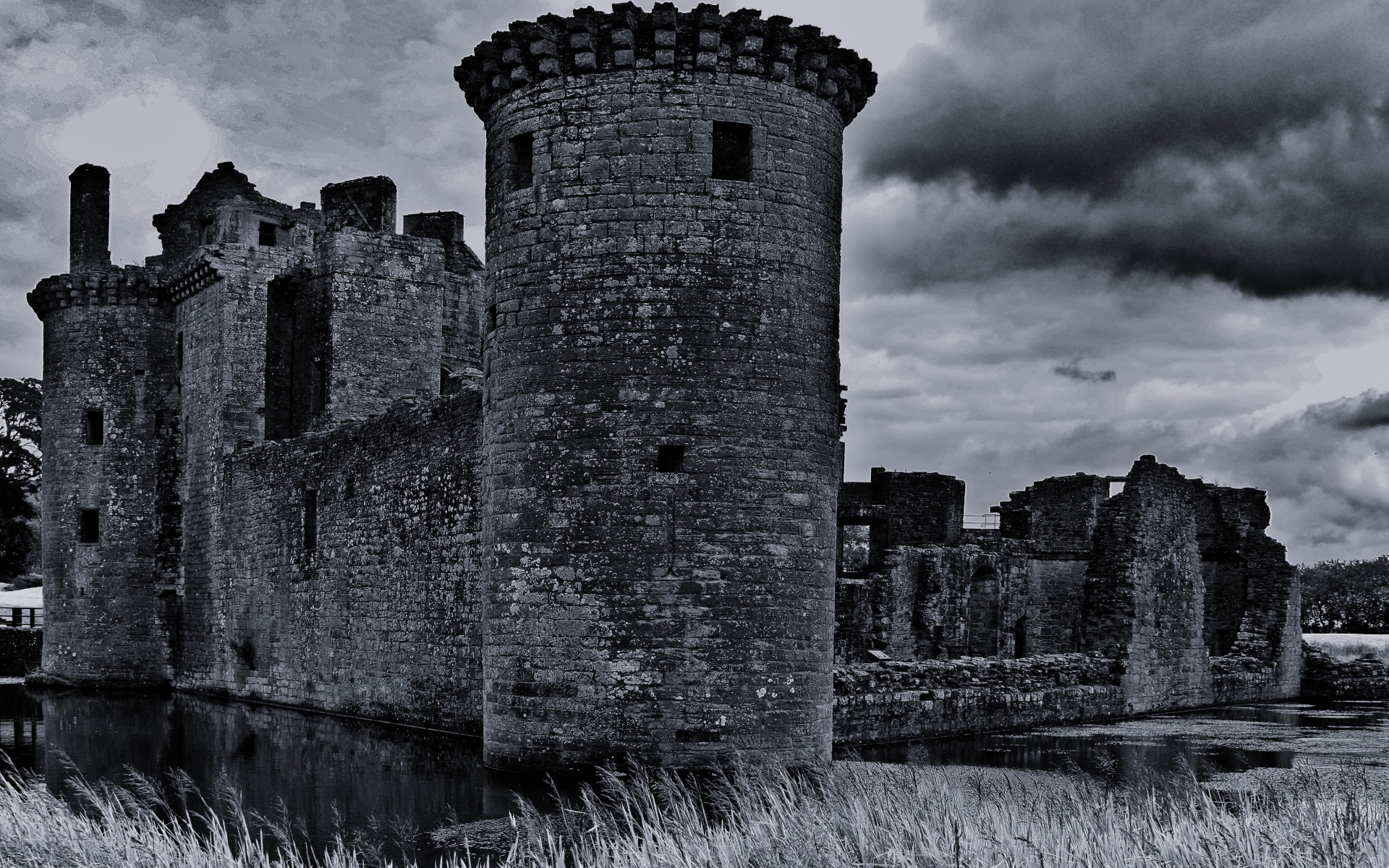 Download mobile wallpaper Caerlaverock Castle, Man Made, Castles for free.