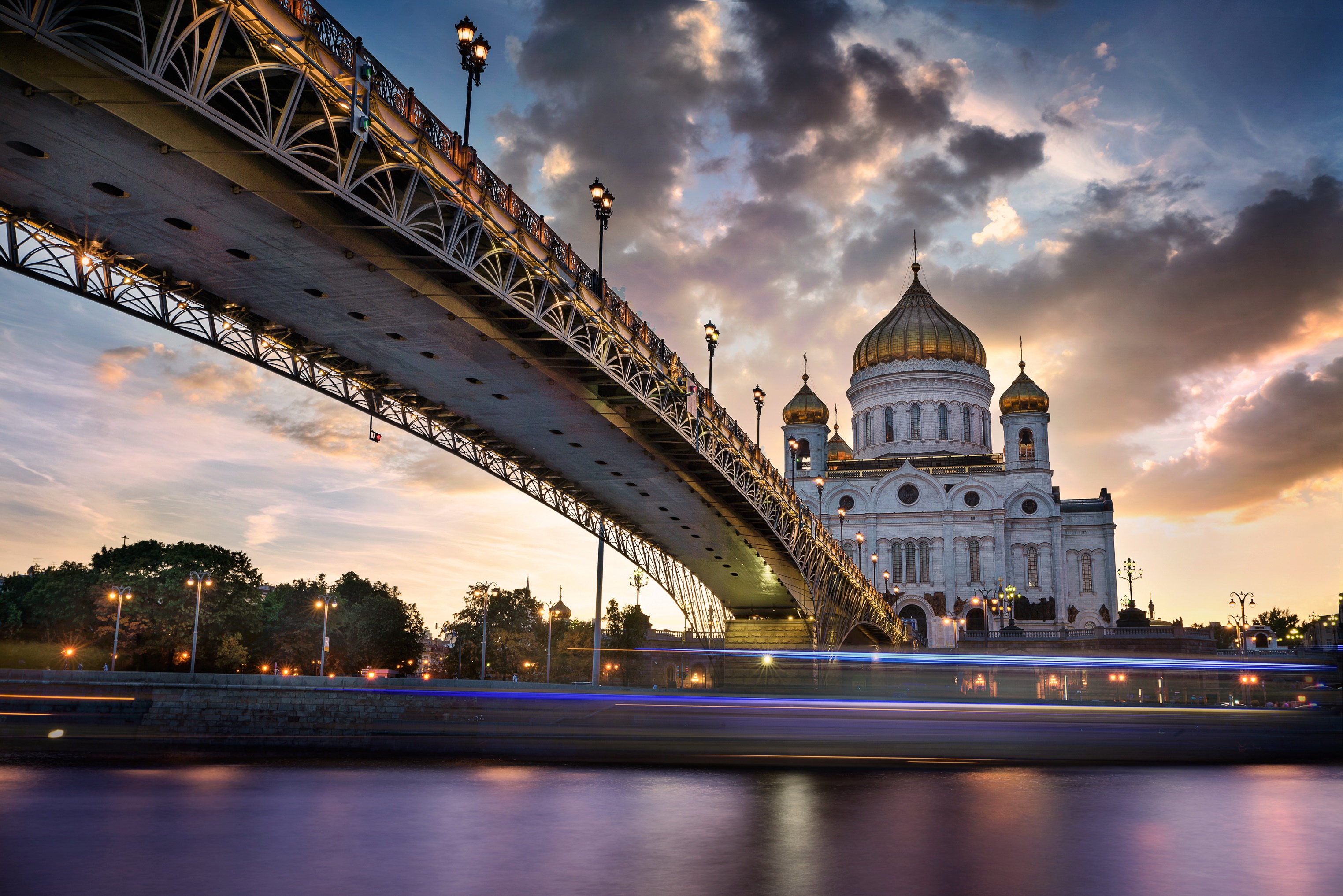 Download mobile wallpaper Bridge, Russia, Moscow, Religious, Cathedral Of Christ The Saviour, Cathedrals for free.