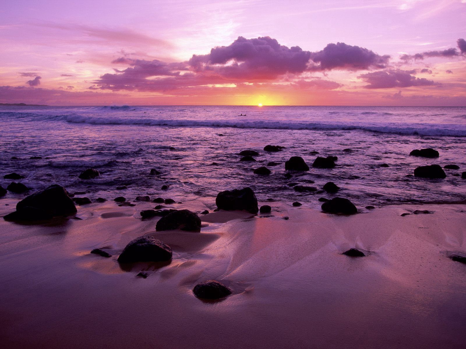 152898 descargar fondo de pantalla noche, naturaleza, puesta del sol, stones, mar, arena, hawai: protectores de pantalla e imágenes gratis