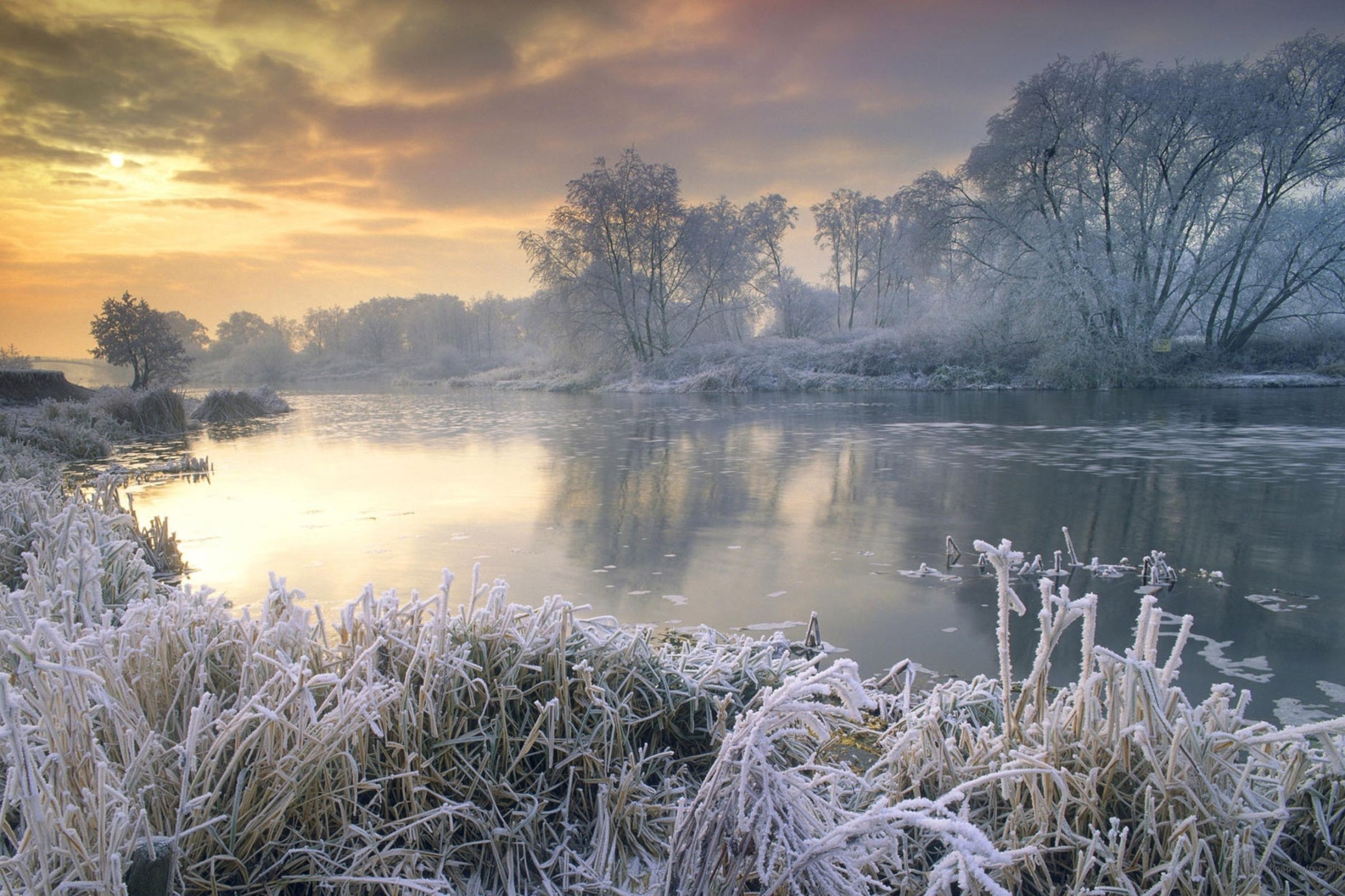 Download mobile wallpaper Winter, Nature, Water, Lake, Sunrise, Earth, Frost, England for free.
