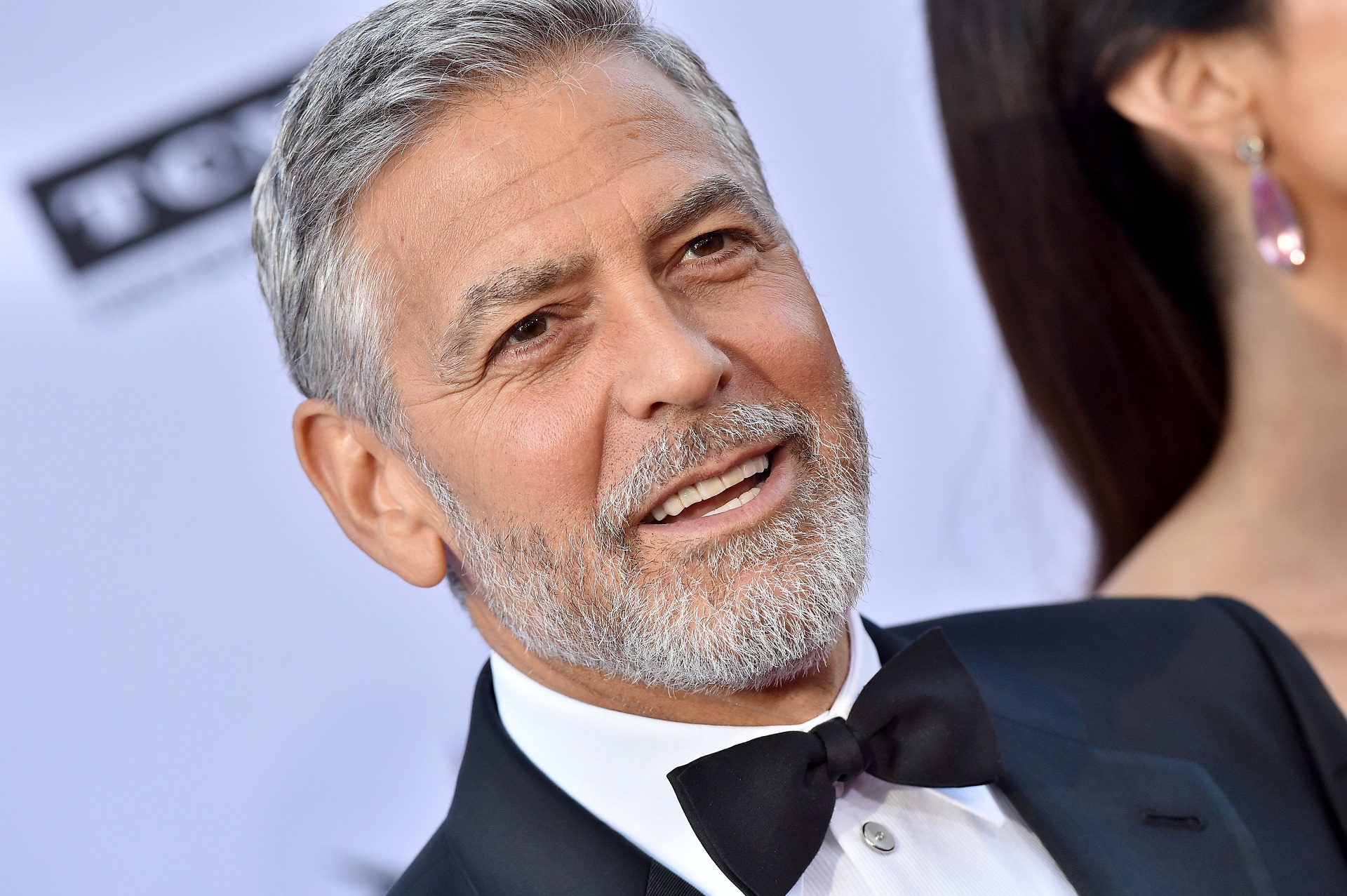 Handy-Wallpaper Berühmtheiten, George Clooney kostenlos herunterladen.
