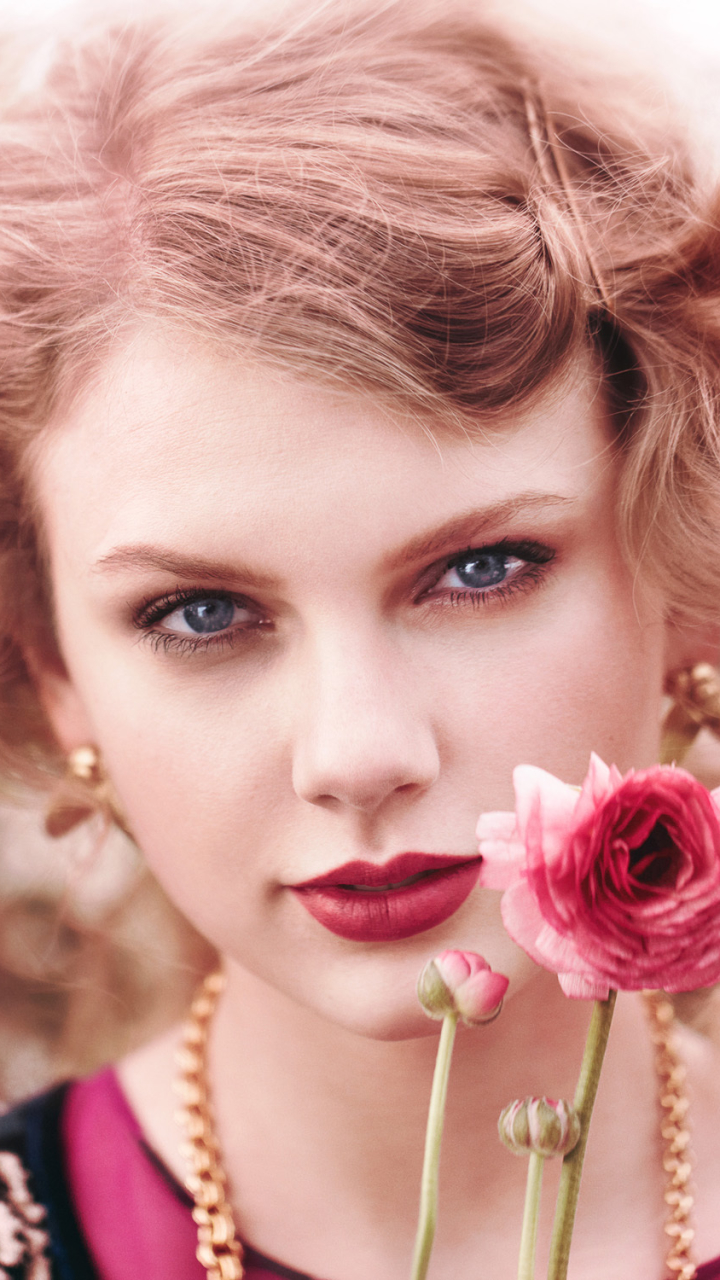 Download mobile wallpaper Music, Flower, Singer, Blonde, Face, Blue Eyes, American, Taylor Swift, Lipstick for free.