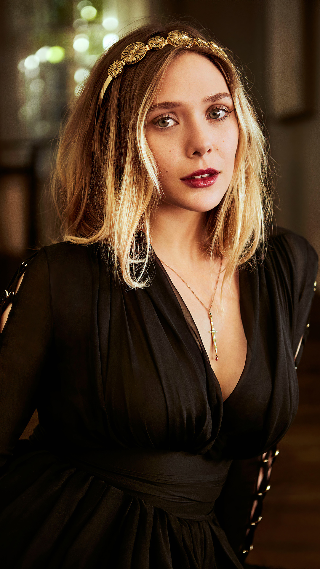 Download mobile wallpaper Blonde, American, Celebrity, Actress, Elizabeth Olsen for free.