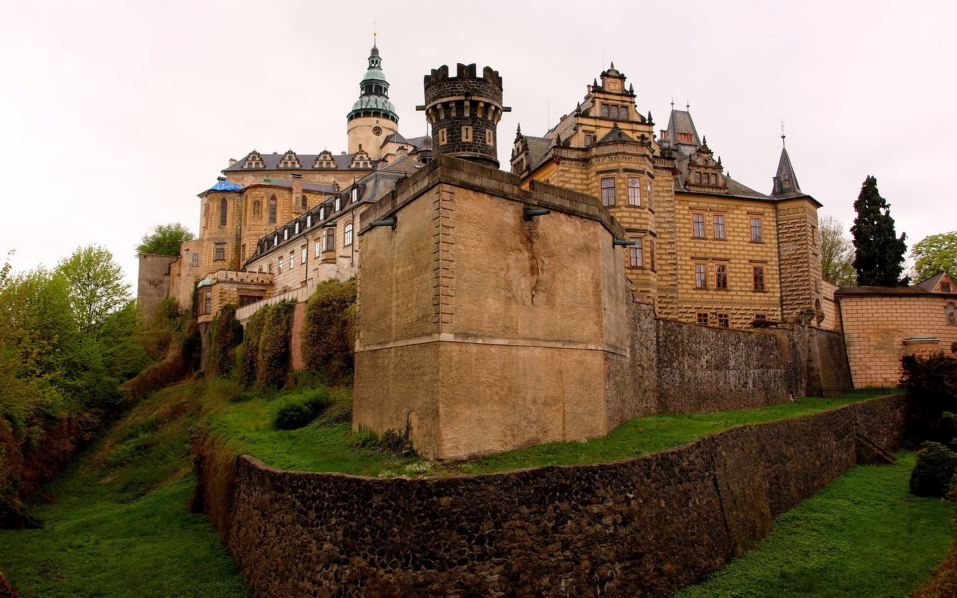 Laden Sie Friedland Schloss HD-Desktop-Hintergründe herunter