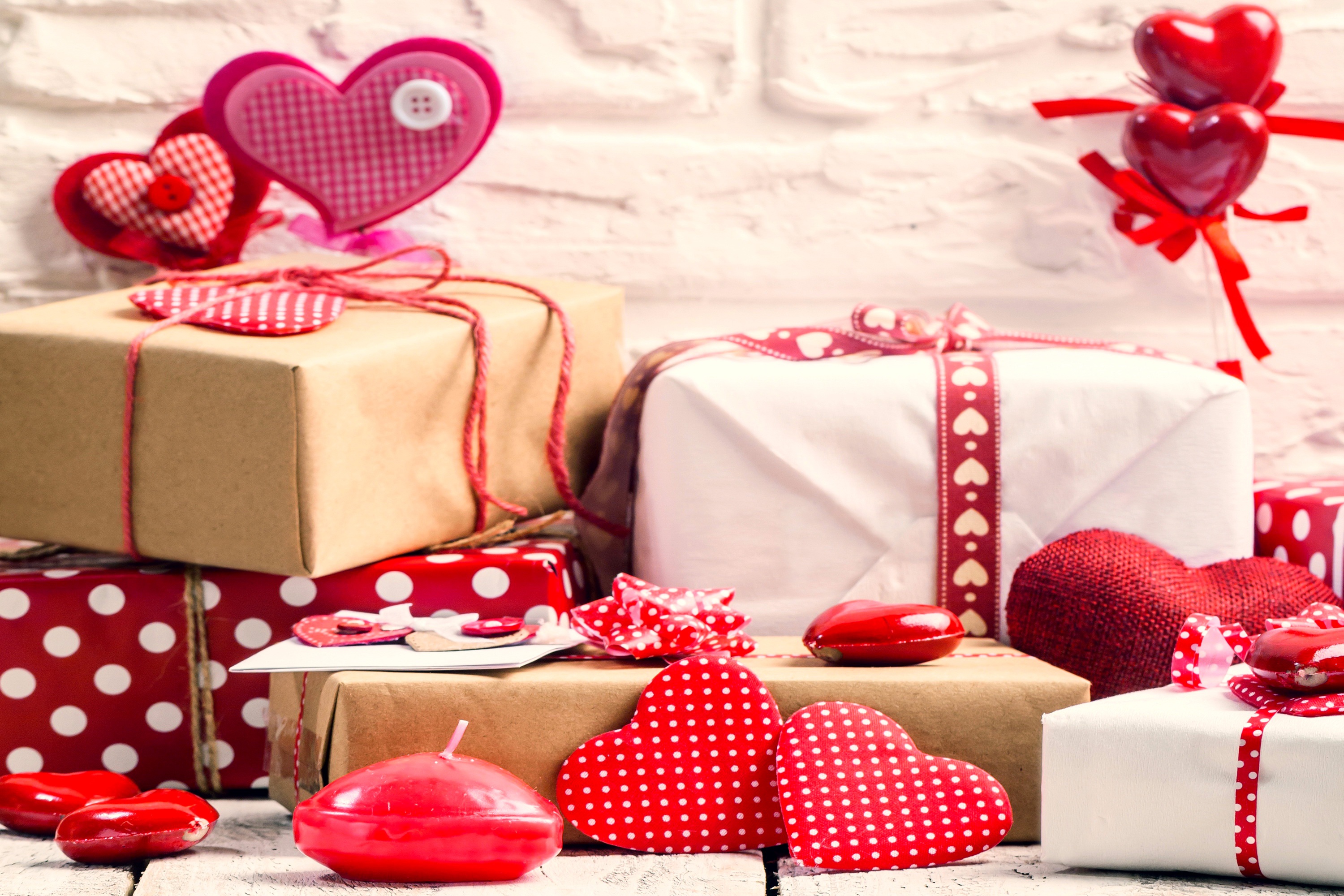 Handy-Wallpaper Feiertage, Liebe, Valentinstag, Geschenk, Kerze, Herz kostenlos herunterladen.