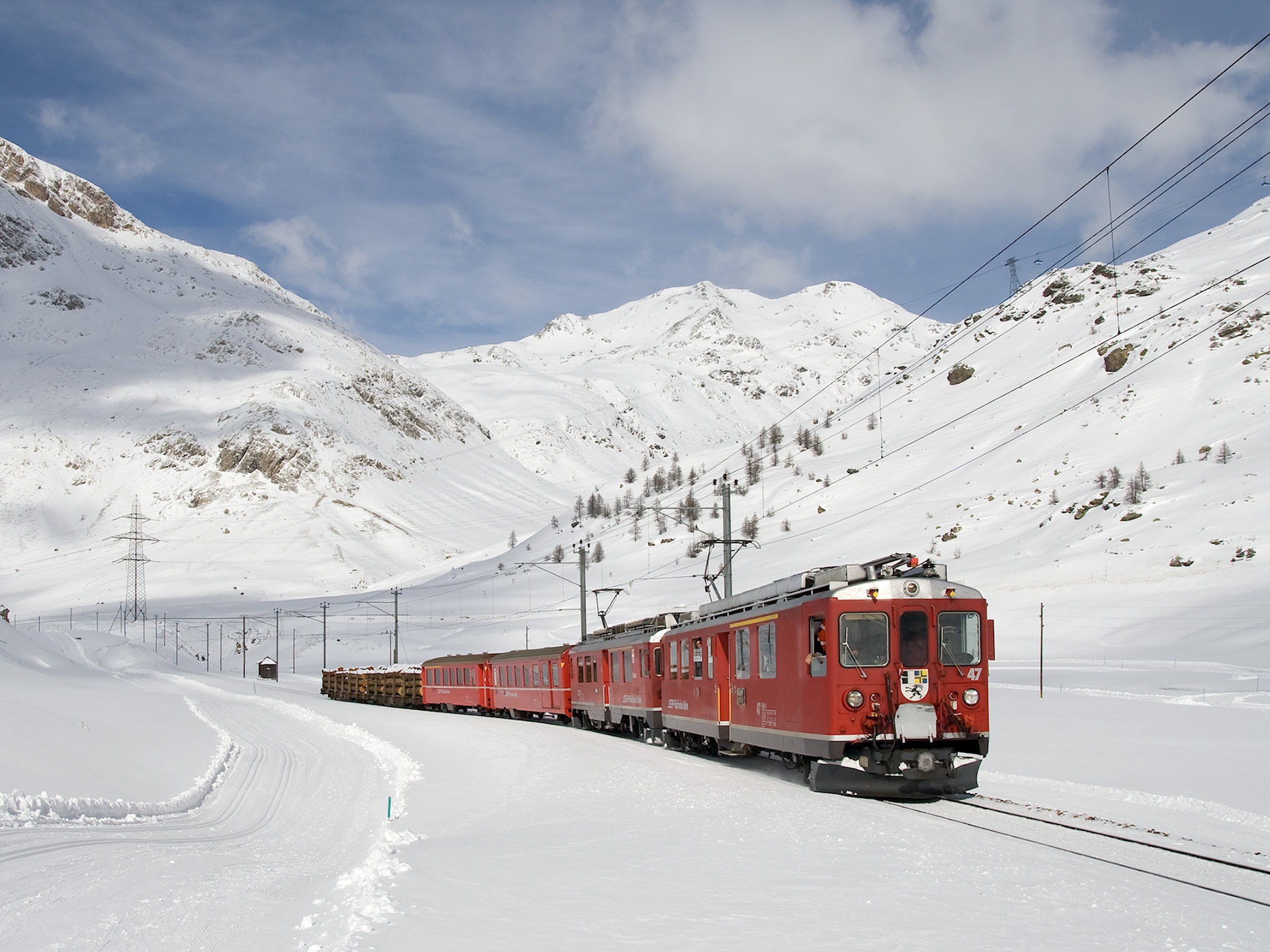 165778 descargar fondo de pantalla suiza, nieve, invierno, vehículos, tren, tren electrico, montaña, rhb: protectores de pantalla e imágenes gratis