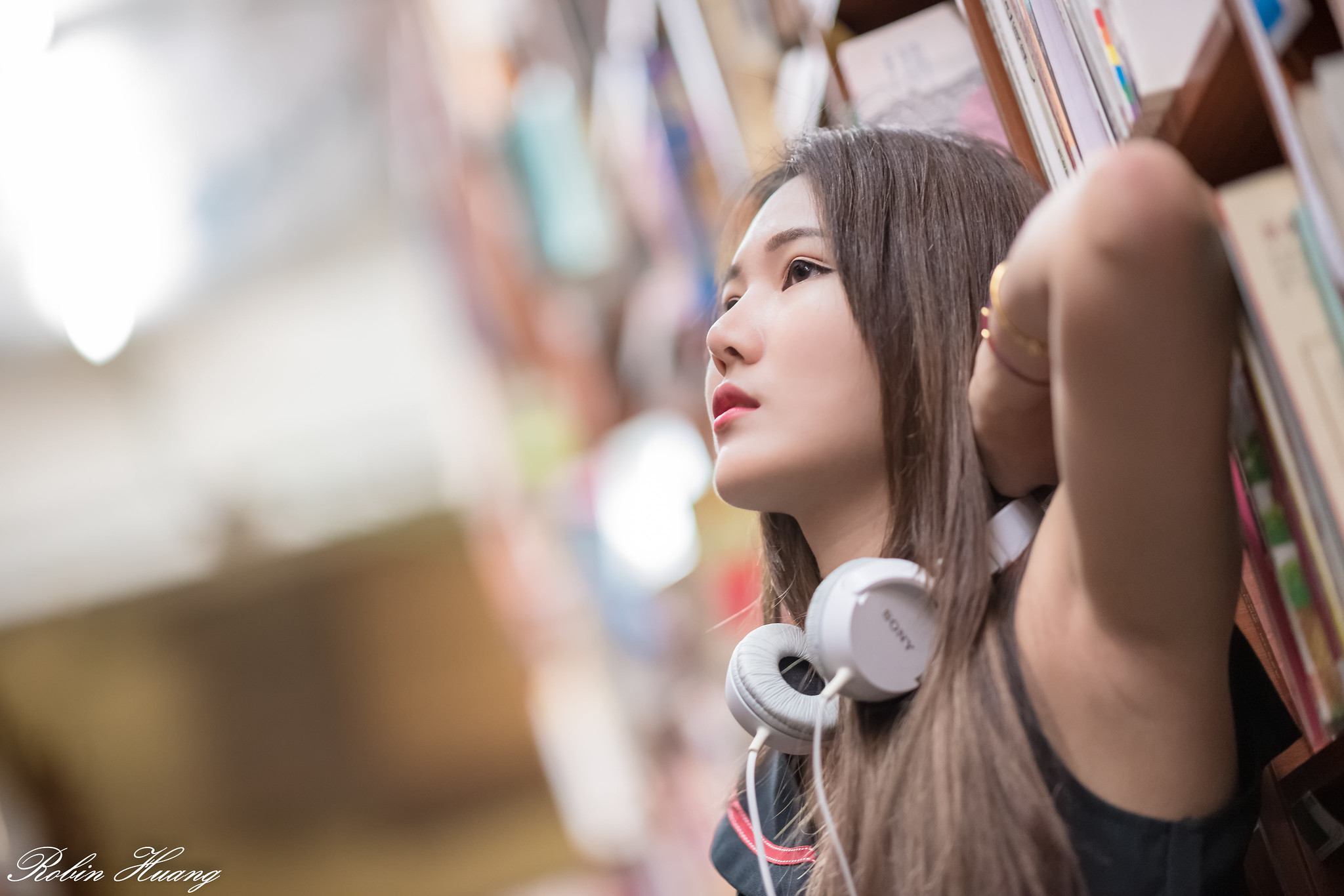 Download mobile wallpaper Headphones, Brunette, Model, Women, Asian for free.
