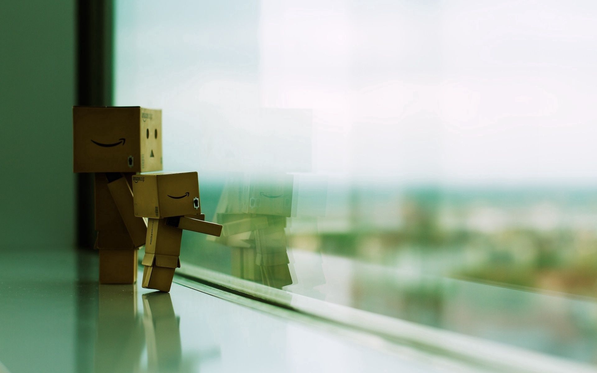 miscellanea, miscellaneous, couple, pair, window, cardboard robot, to stand, stand, danboard