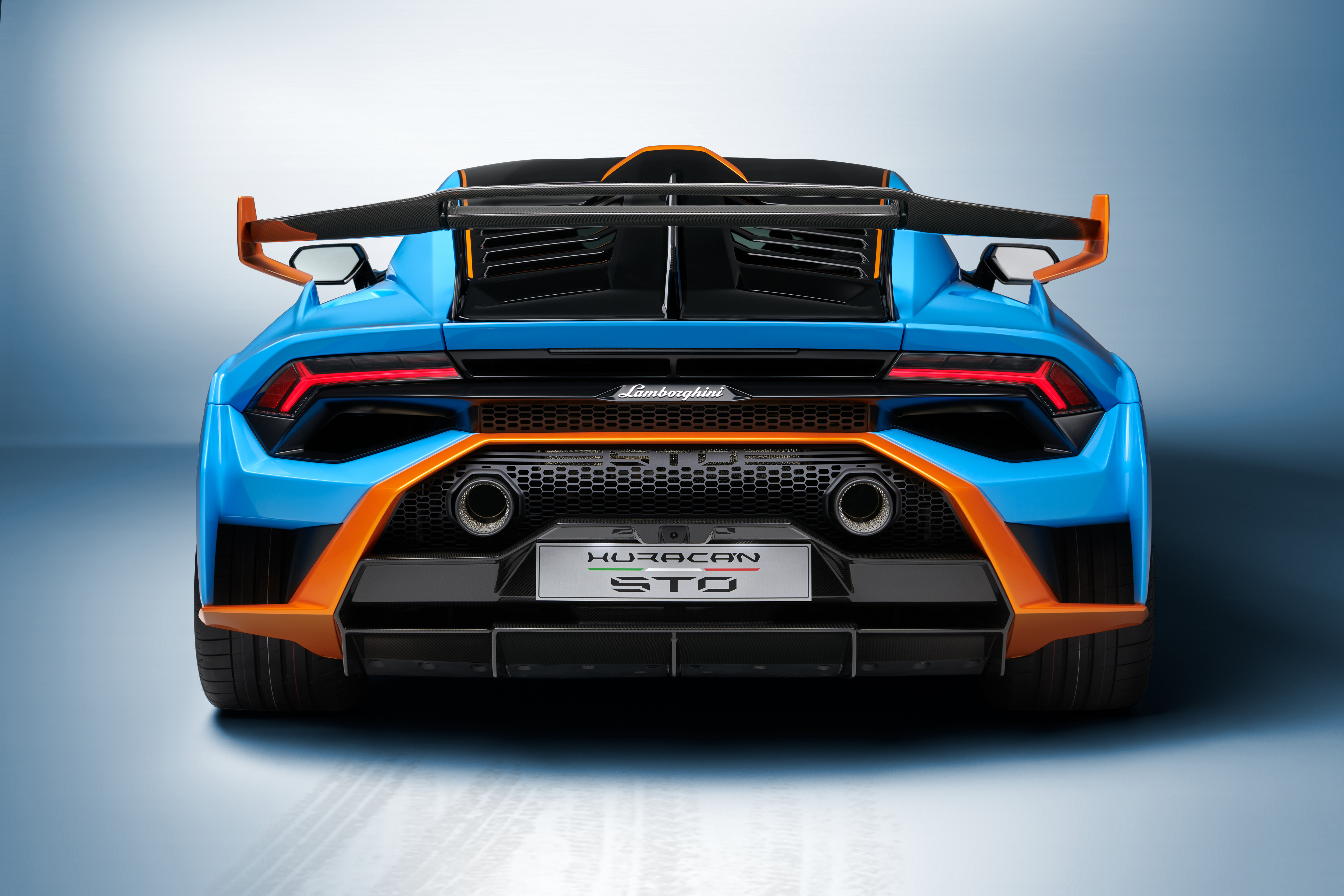 Handy-Wallpaper Lamborghini, Supersportwagen, Fahrzeuge, Lamborghini Huracán Sto kostenlos herunterladen.
