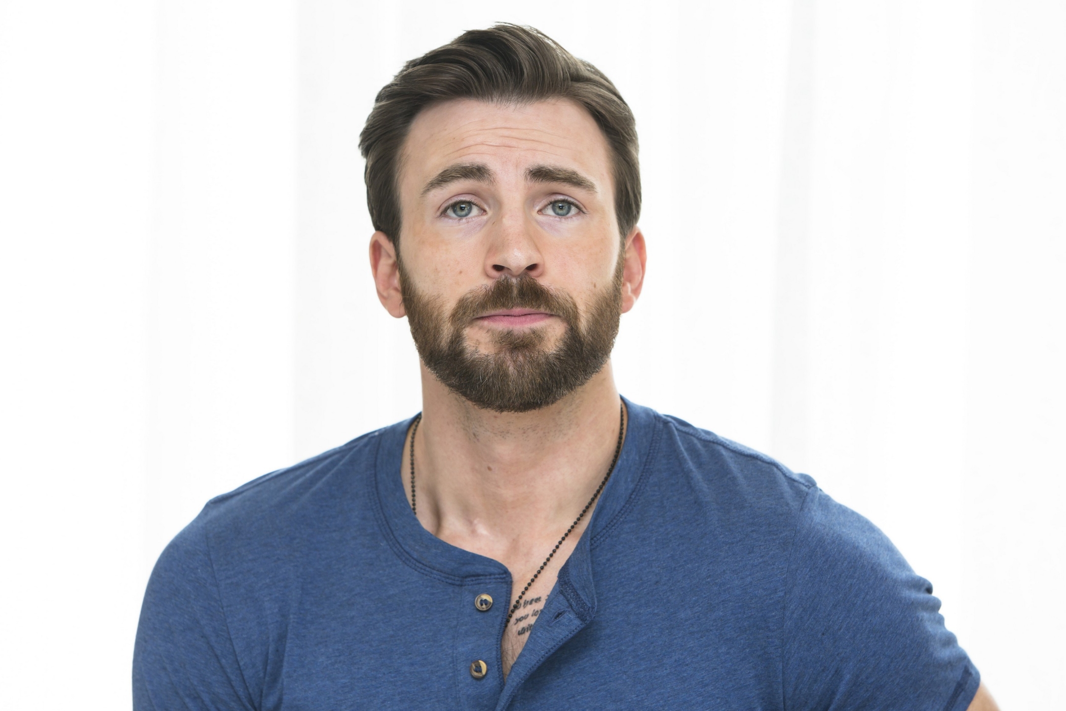 Free download wallpaper Chris Evans, American, Celebrity, Actor on your PC desktop