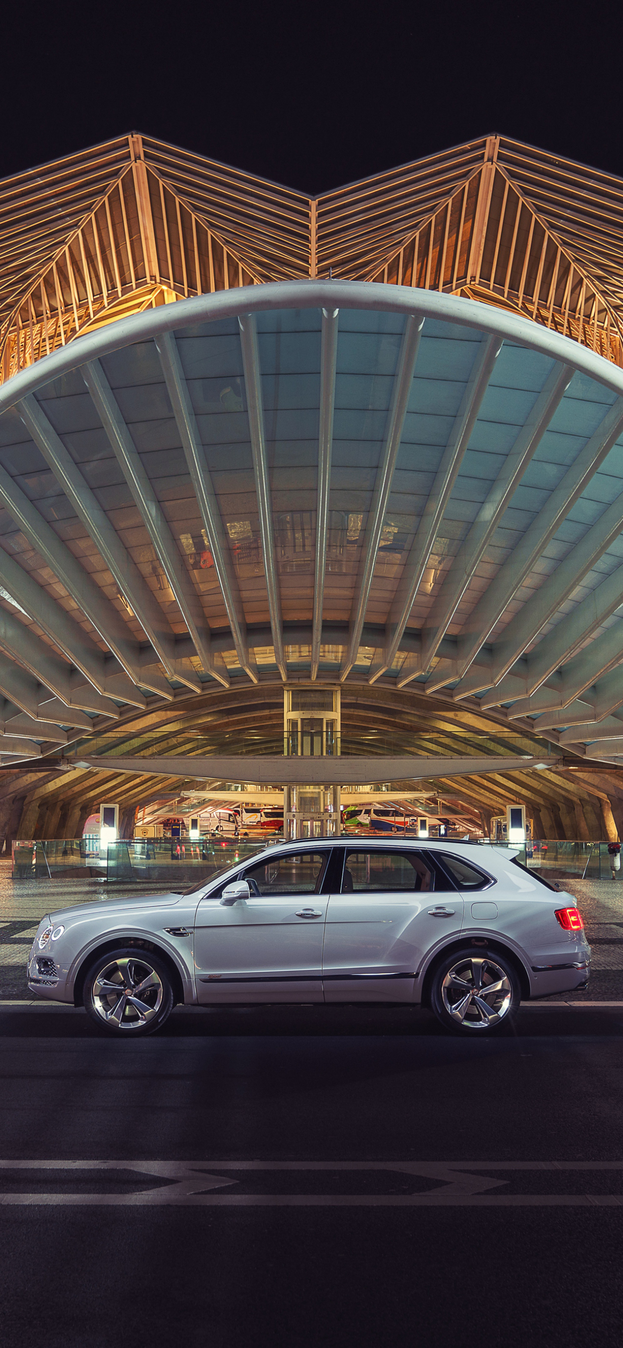 Download mobile wallpaper Architecture, Bentley, Car, Suv, Vehicle, Bentley Bentayga, Vehicles, Silver Car for free.