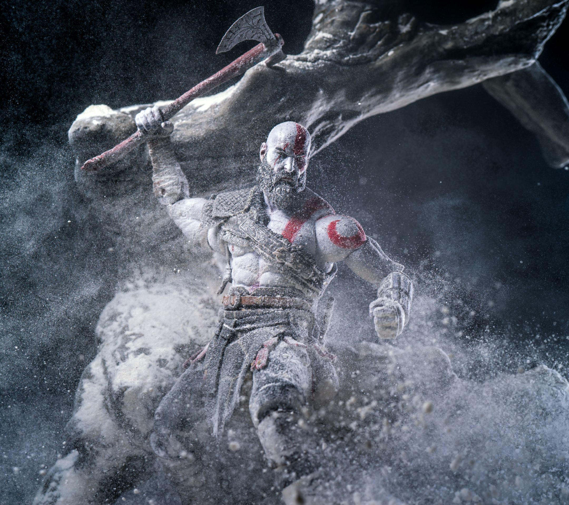 Descarga gratuita de fondo de pantalla para móvil de God Of War, Figurilla, Videojuego, Kratos (Dios De La Guerra), Dios De La Guerra (2018).