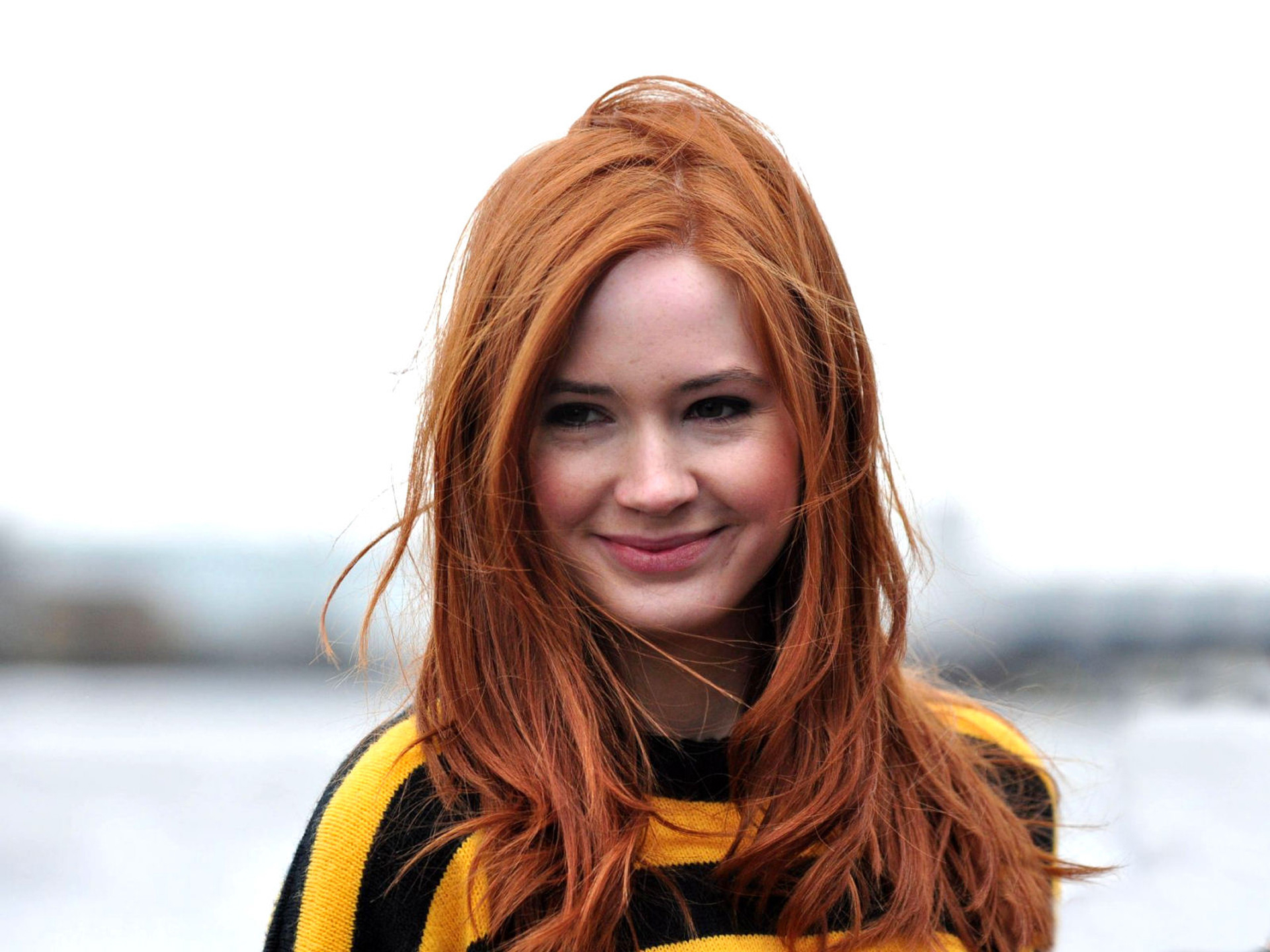 Download mobile wallpaper Redhead, British, Celebrity, Actress, Karen Gillan for free.