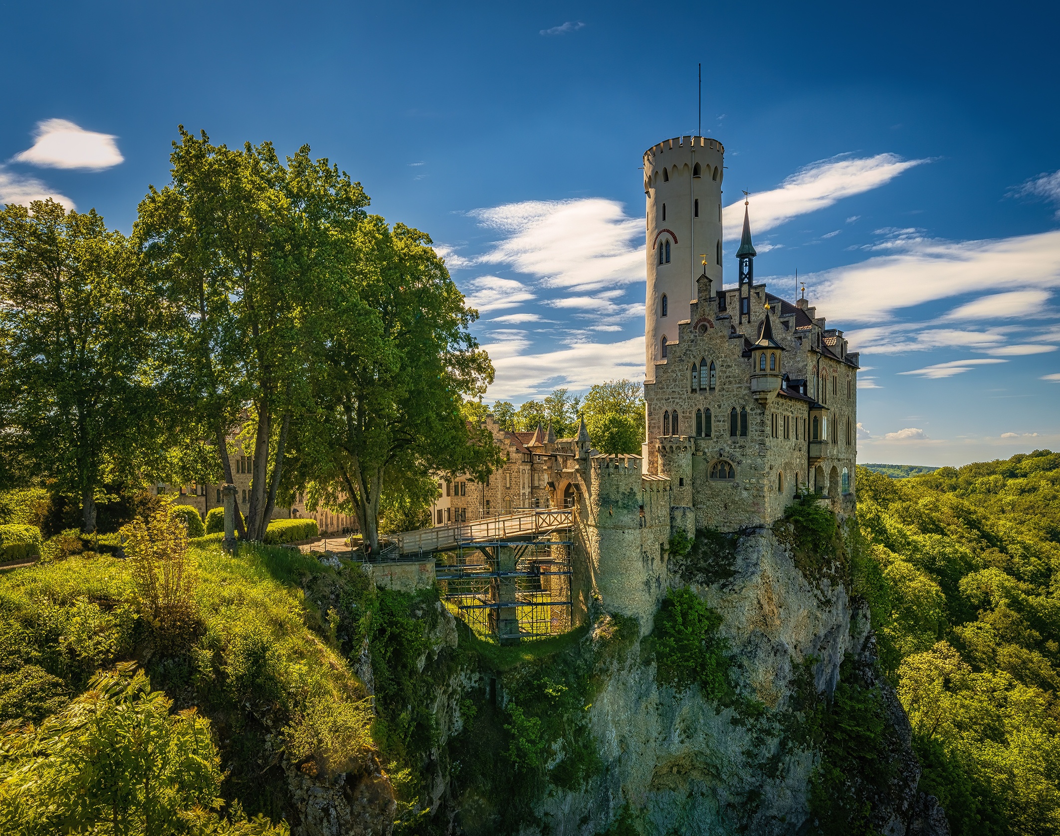 488180壁紙のダウンロードマンメイド, リヒテンシュタイン城 (ヴュルテンベルク州), 城, ドイツ-スクリーンセーバーと写真を無料で