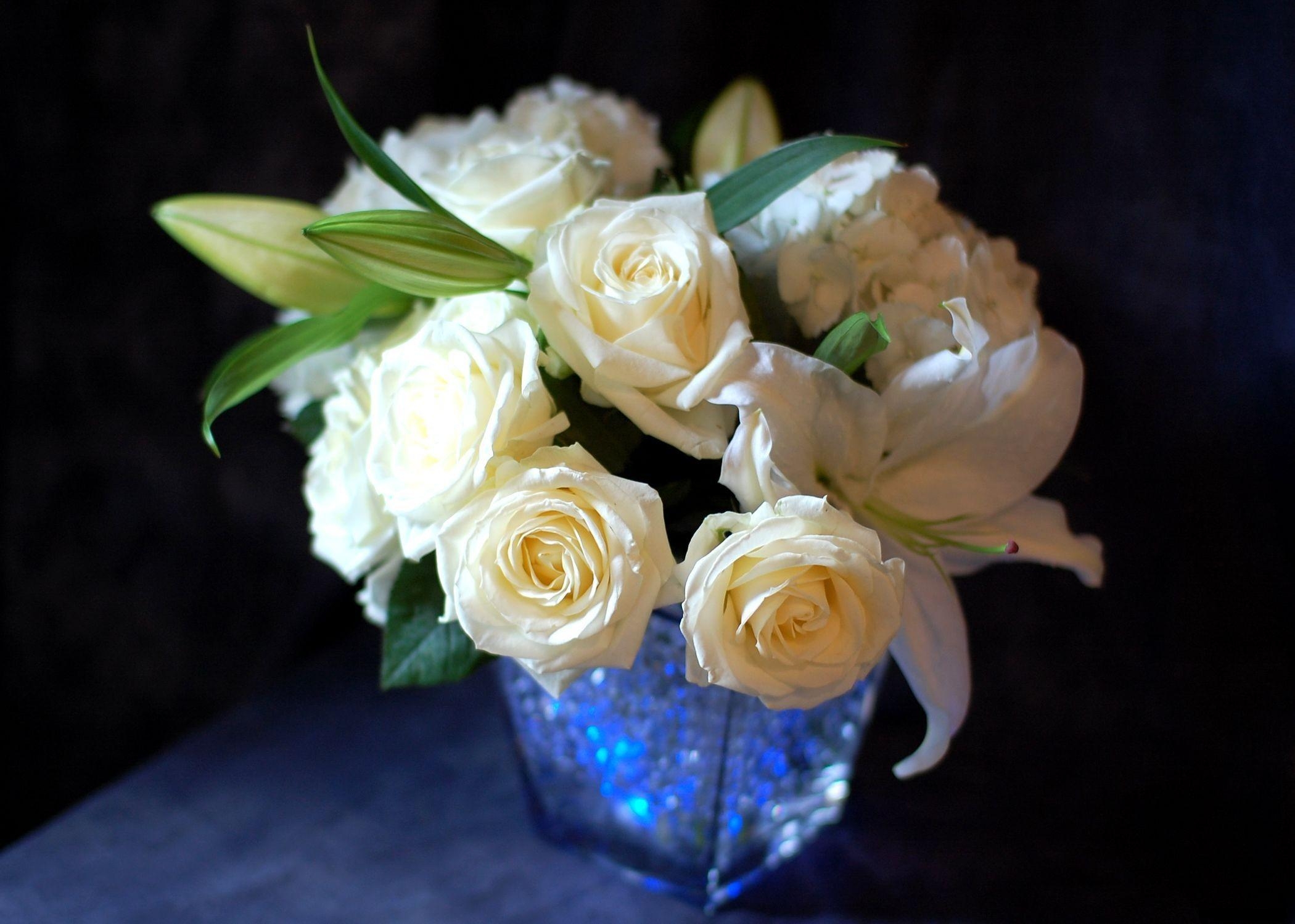 vase, flowers, roses, bouquet, lily