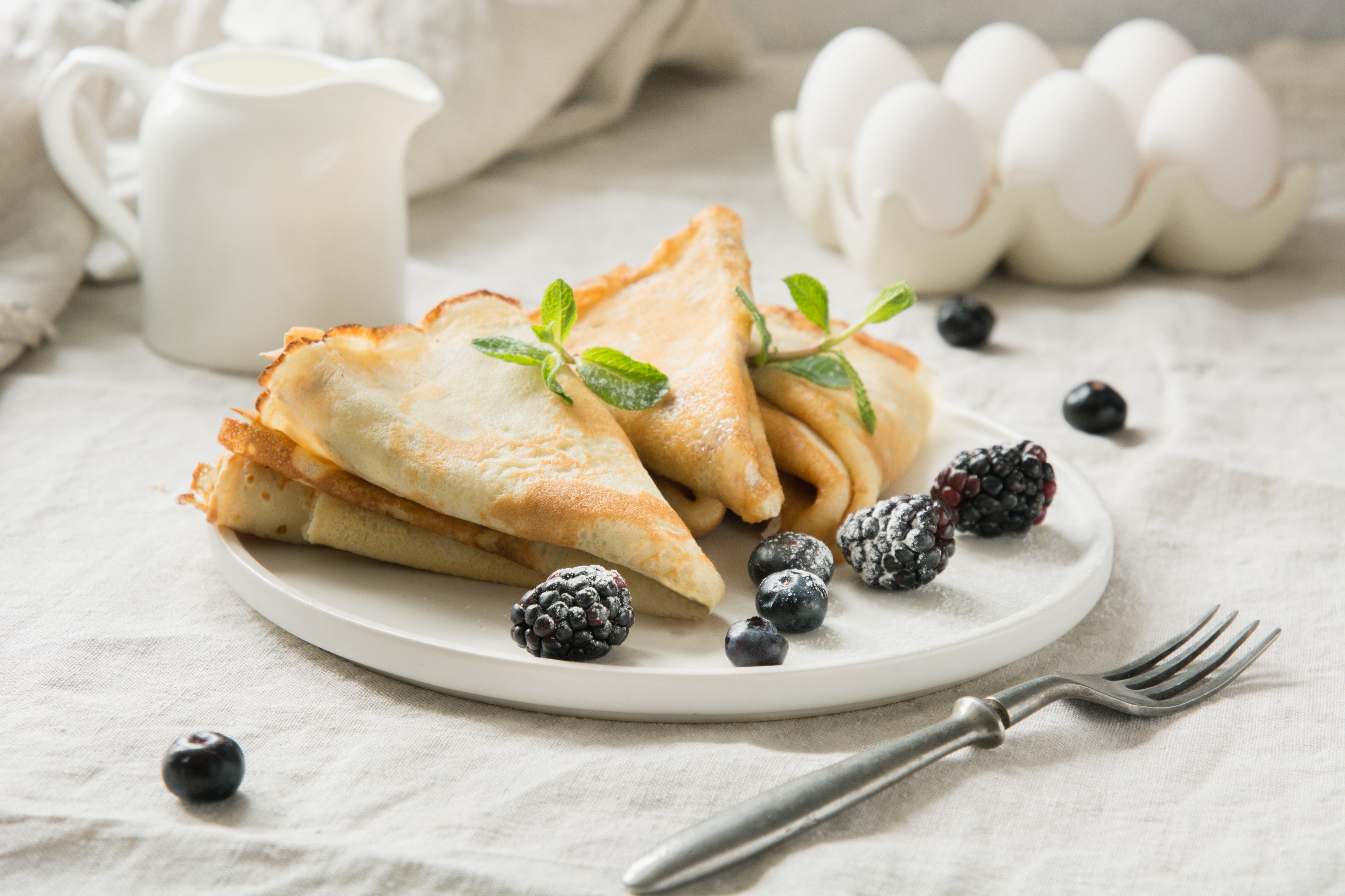 Download mobile wallpaper Food, Still Life, Berry, Crêpe for free.