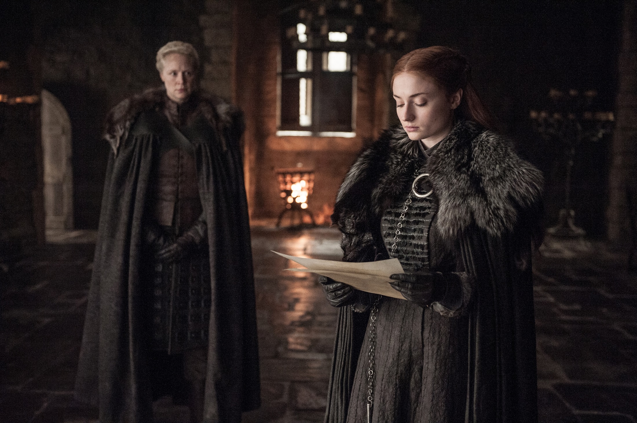 Handy-Wallpaper Fernsehserien, Game Of Thrones: Das Lied Von Eis Und Feuer, Sansa Stark, Brienne Von Tarth, Gwendoline Christie, Sophie Turner kostenlos herunterladen.
