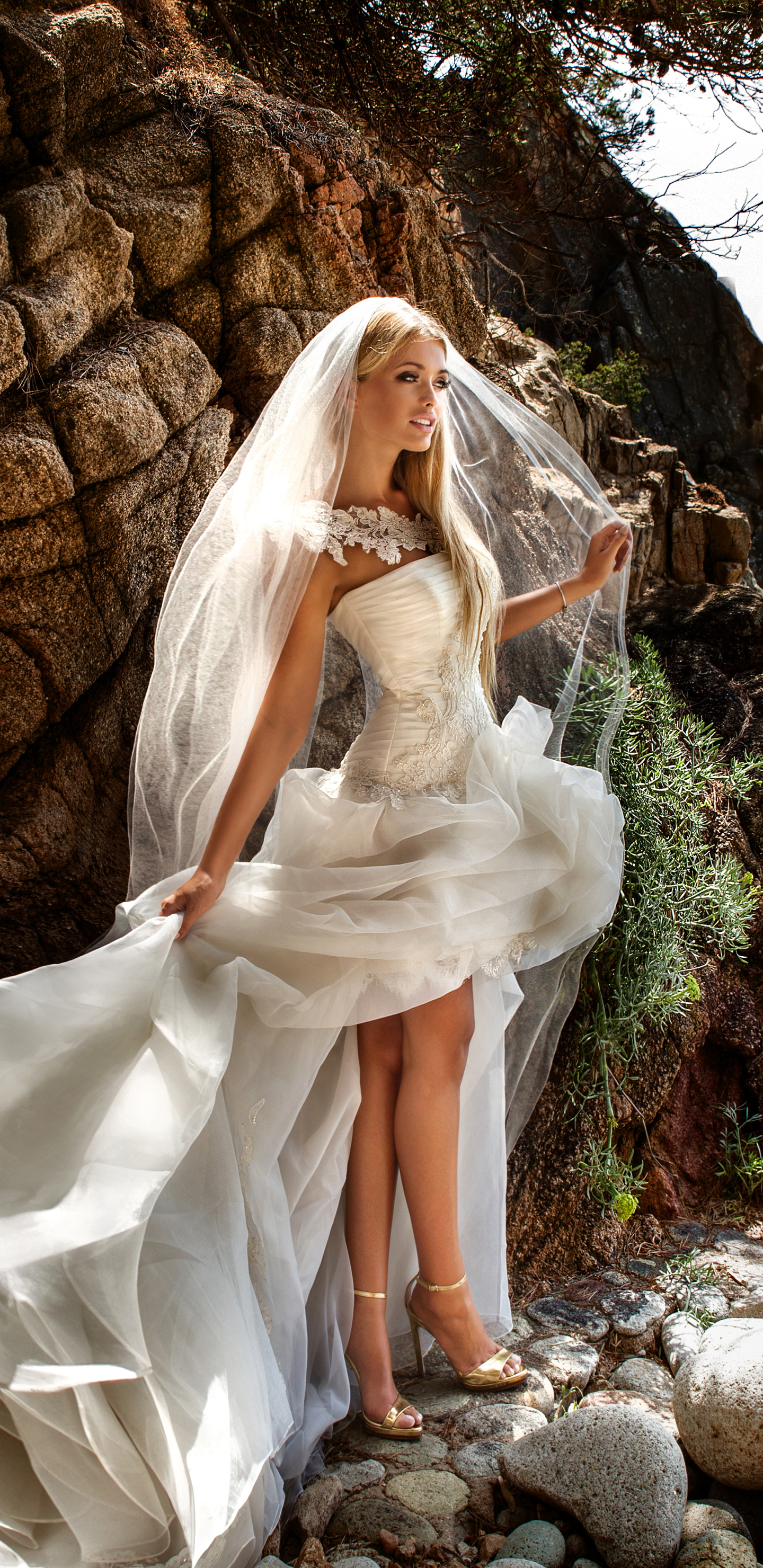 Handy-Wallpaper Blond, Braut, Frauen, Blondinen, Hochzeitskleid kostenlos herunterladen.