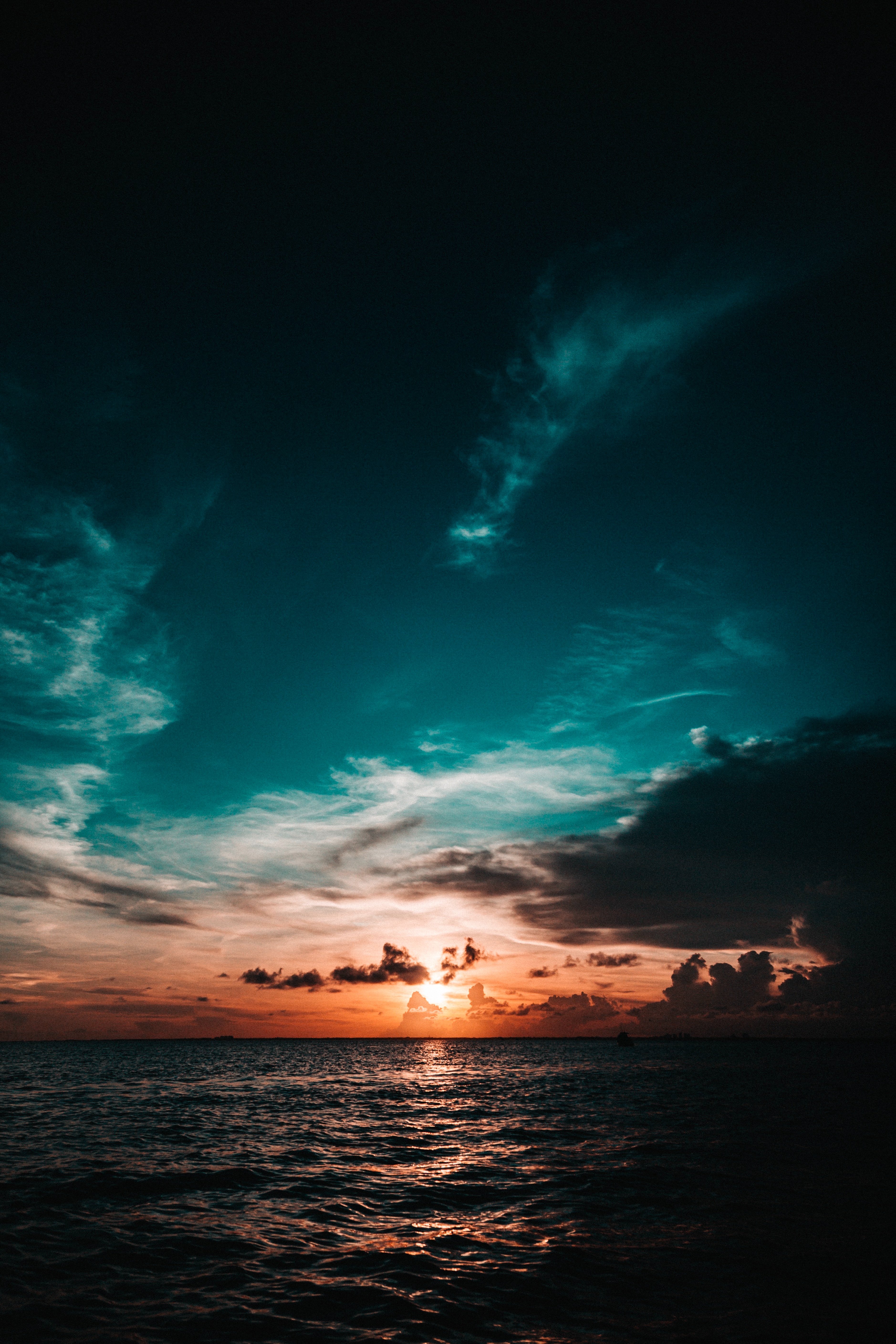 clouds, sea, nature, sunset, twilight, waves, dusk lock screen backgrounds
