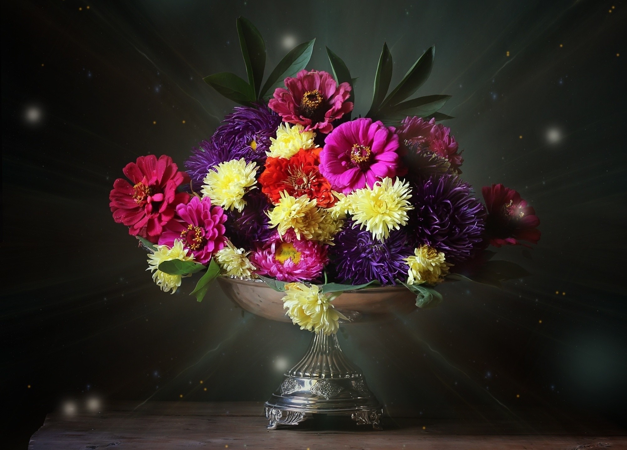 PCデスクトップに花, 花瓶, カラフル, 銀, 黄色い花, マンメイド, ピンクの花, 紫色の花画像を無料でダウンロード