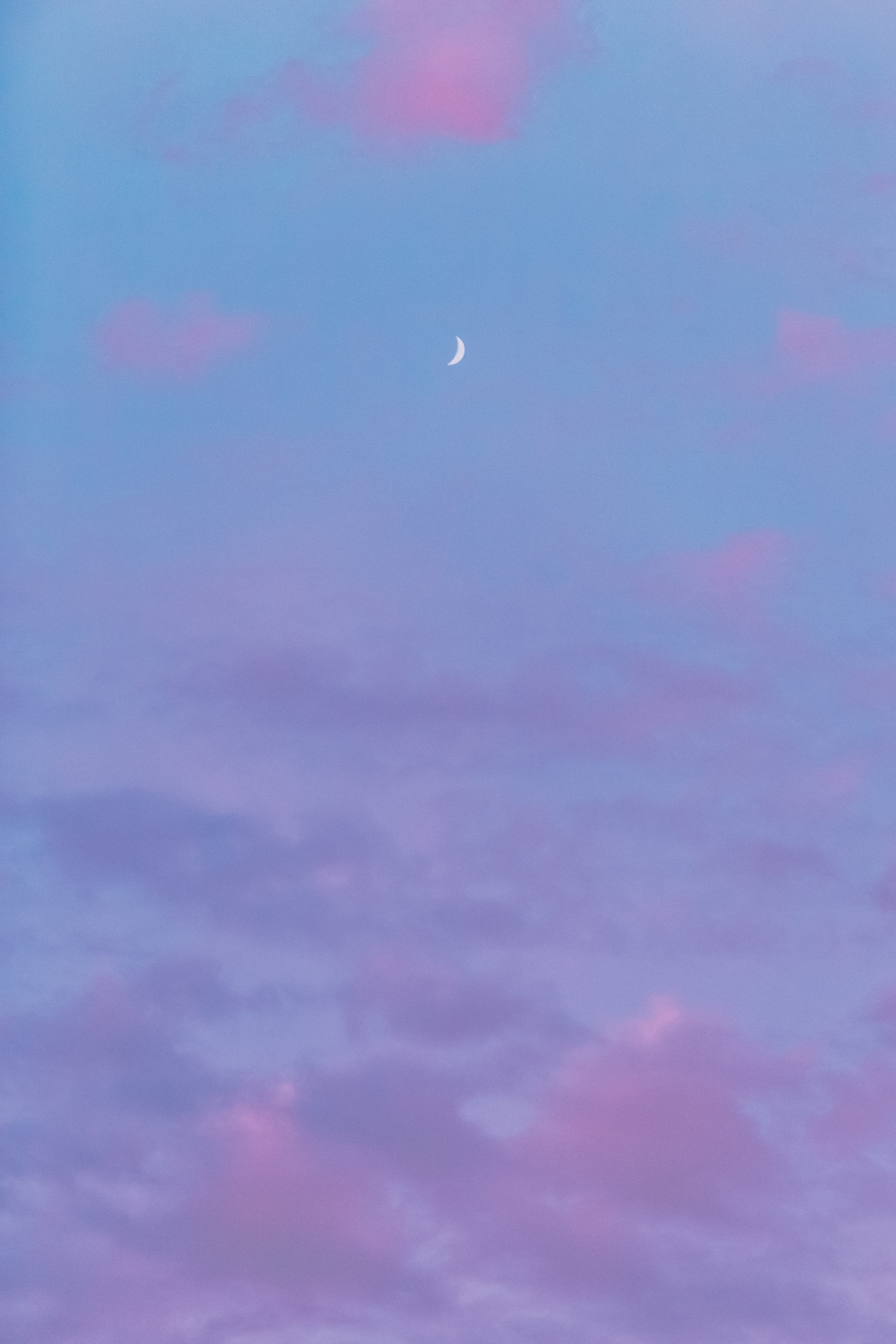 Baixe gratuitamente a imagem Minimalismo, Natureza, Nuvens, Céu, Lua na área de trabalho do seu PC