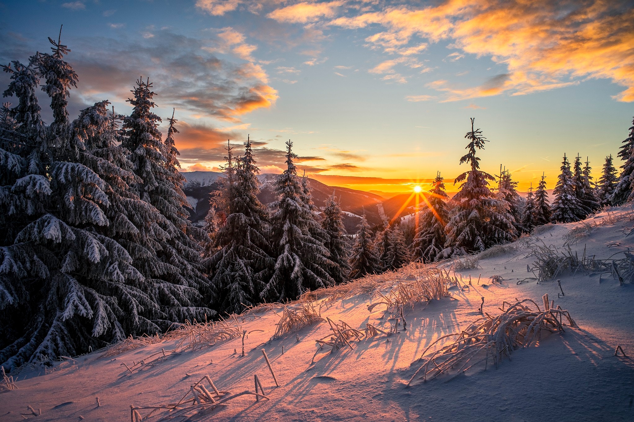 Free download wallpaper Winter, Nature, Snow, Sunrise, Earth on your PC desktop