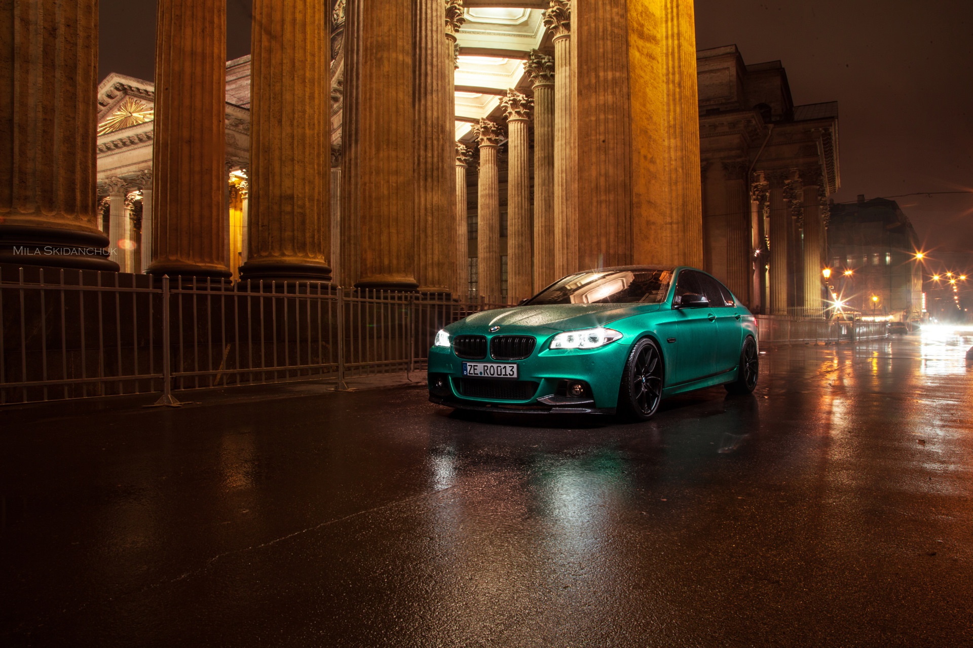 Download mobile wallpaper Bmw, Car, Bmw 5 Series, Vehicles, Green Car for free.