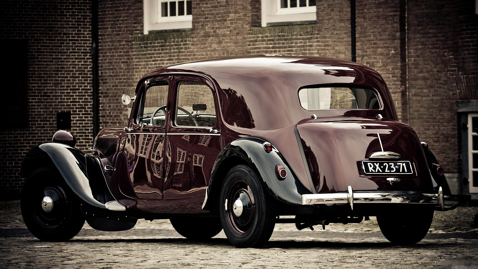 Download mobile wallpaper Classic, Vehicles for free.