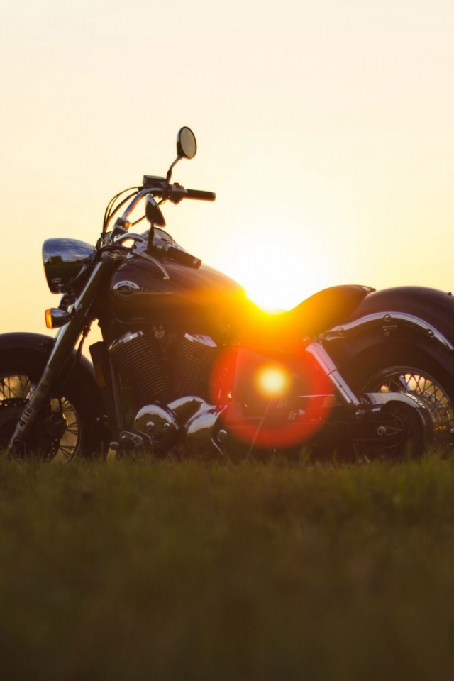 Download mobile wallpaper Sunset, Sun, Motorcycles, Motorcycle, Vehicles for free.