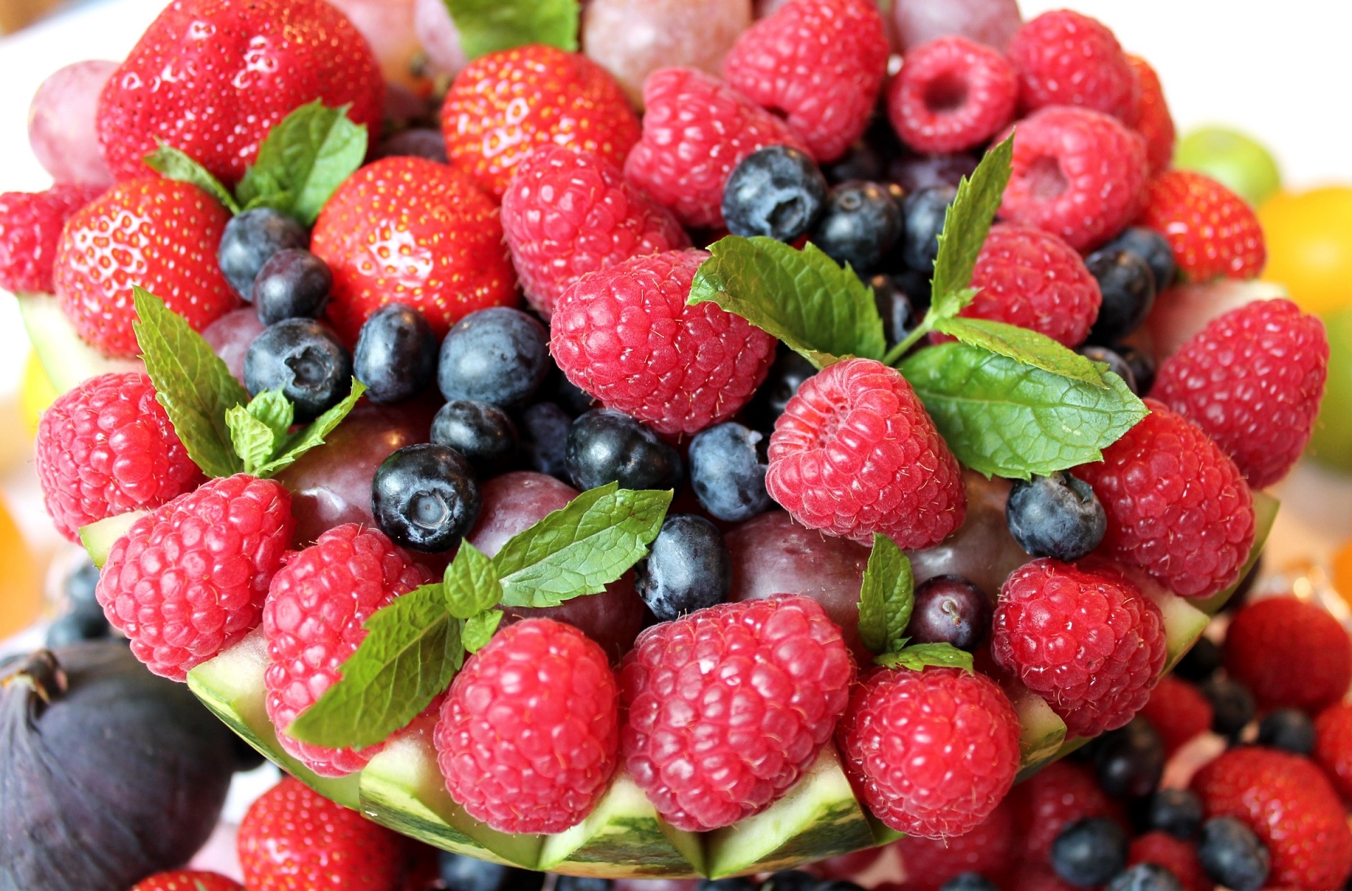 Laden Sie das Erdbeere, Himbeere, Frucht, Heidelbeere, Nahrungsmittel-Bild kostenlos auf Ihren PC-Desktop herunter