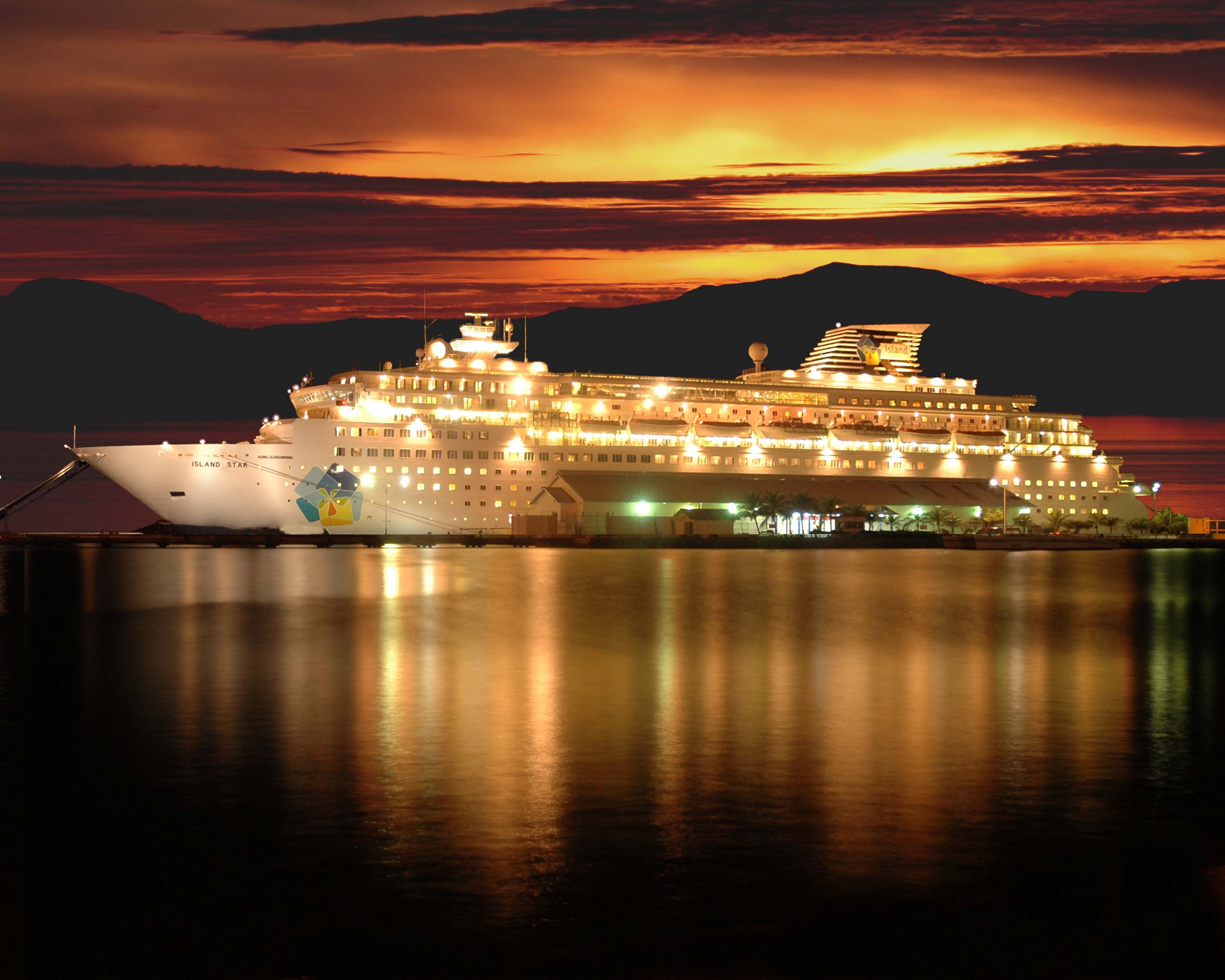 Download mobile wallpaper Night, Ship, River, Vehicles, Island Star for free.