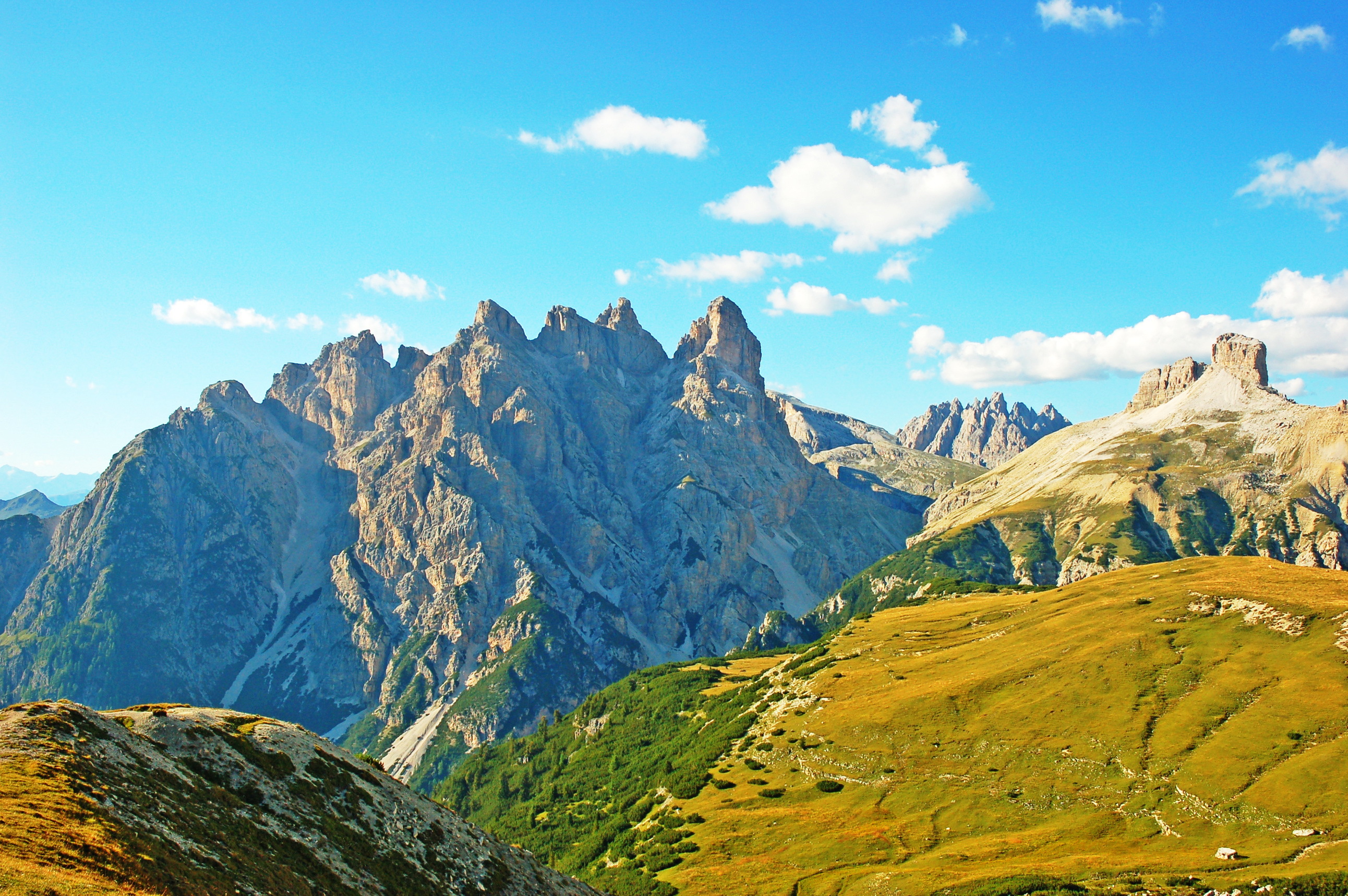Завантажити шпалери безкоштовно Природа, Трава, Луг, Альпи, Гори, Італія картинка на робочий стіл ПК