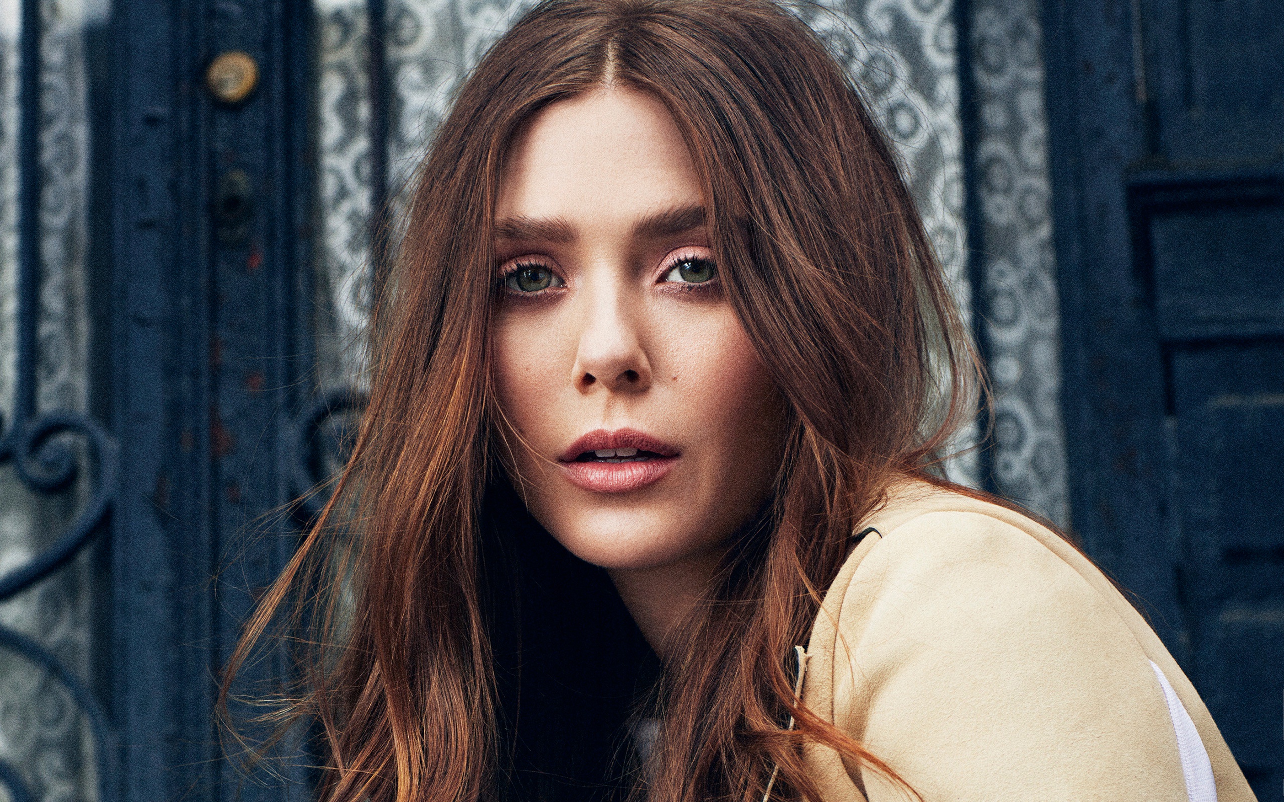 Free download wallpaper Face, Brunette, Green Eyes, American, Celebrity, Actress, Elizabeth Olsen on your PC desktop