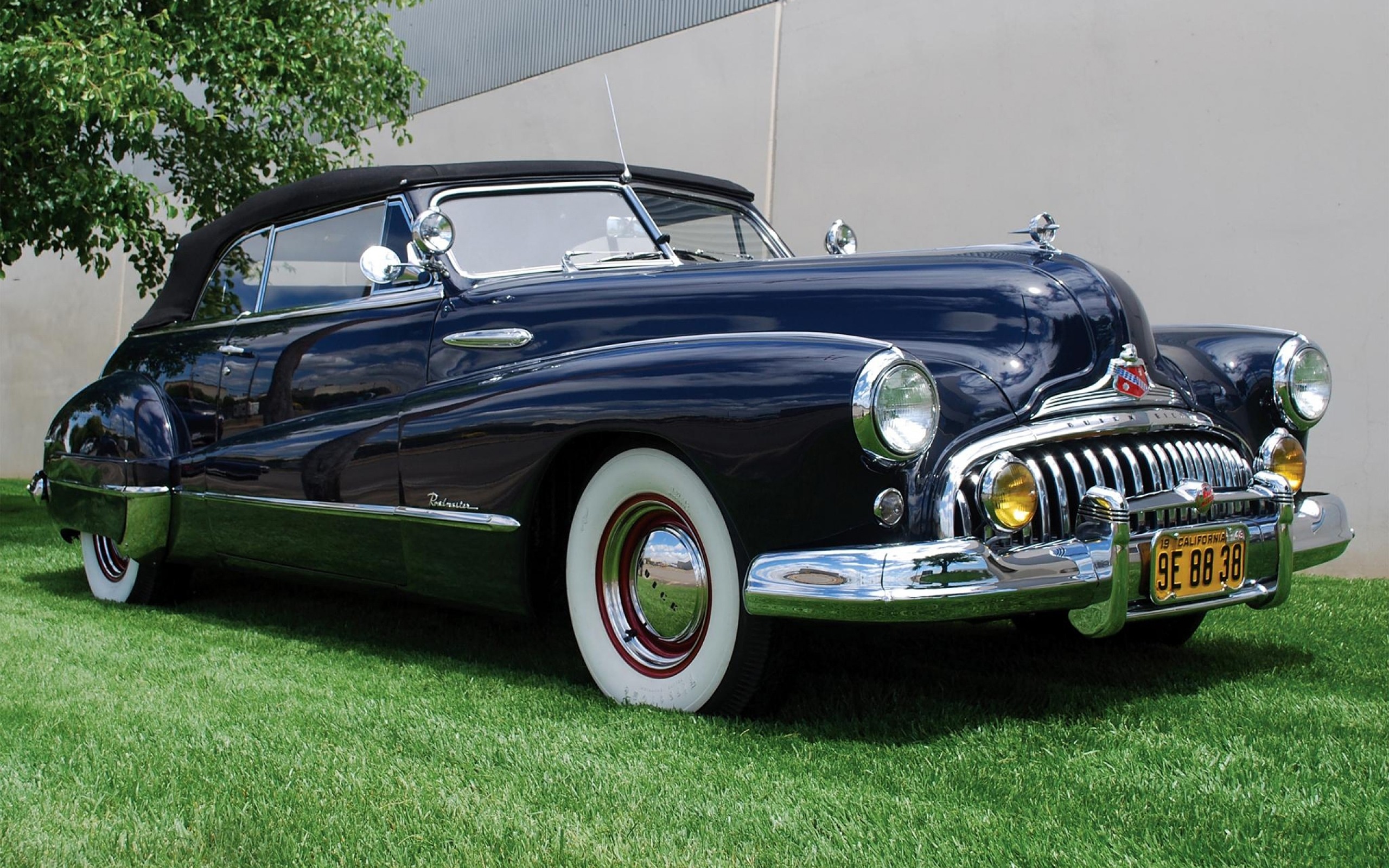 Популярні заставки і фони 1949 Buick Roadmaster Convertible на комп'ютер