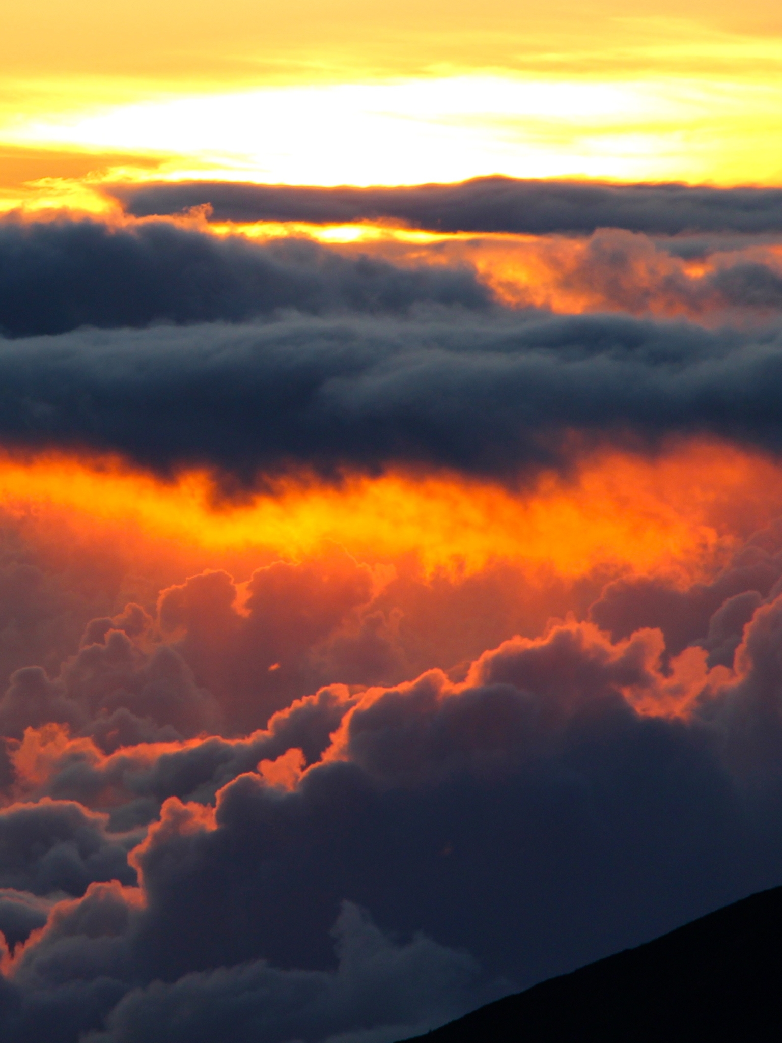 Download mobile wallpaper Nature, Sky, Sunrise, Earth, Morning, Cloud, Orange (Color) for free.