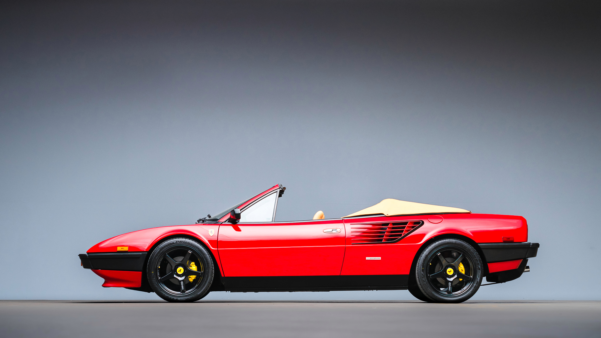 Los mejores fondos de pantalla de Ferrari Mondial Quattrovalvole para la pantalla del teléfono