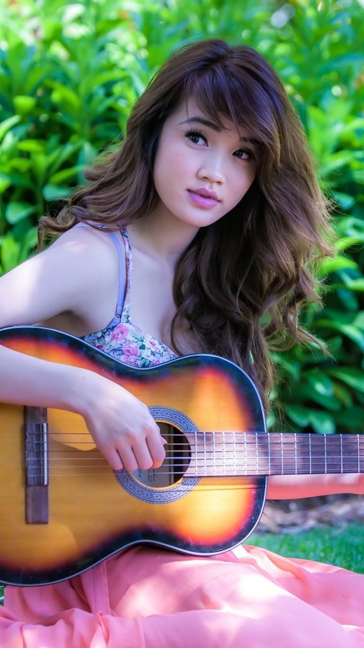 Download mobile wallpaper Music, Women for free.