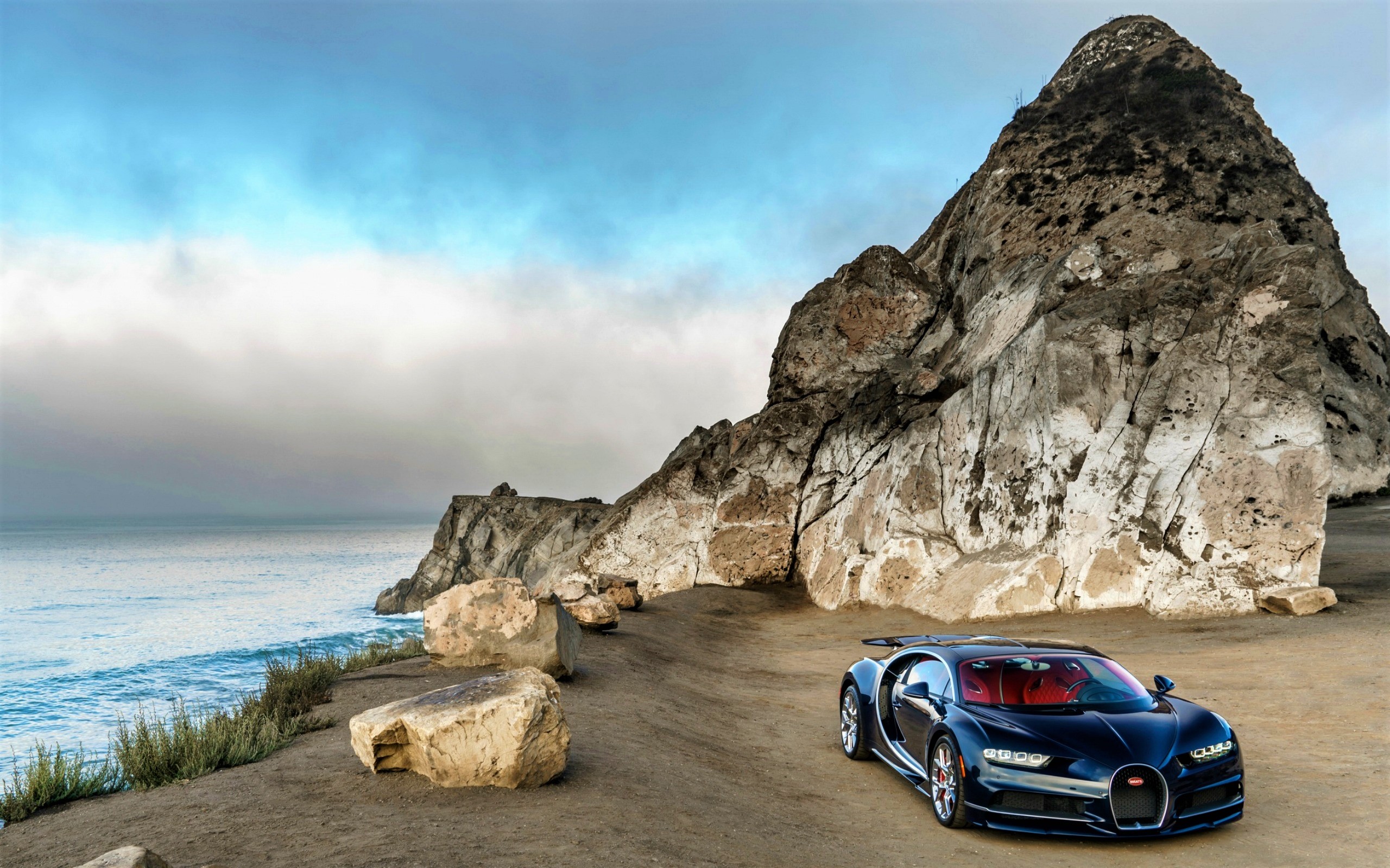 Laden Sie das Auto, Bugatti, Küste, Ozean, Meer, Fahrzeug, Bugatti Chiron, Fahrzeuge-Bild kostenlos auf Ihren PC-Desktop herunter