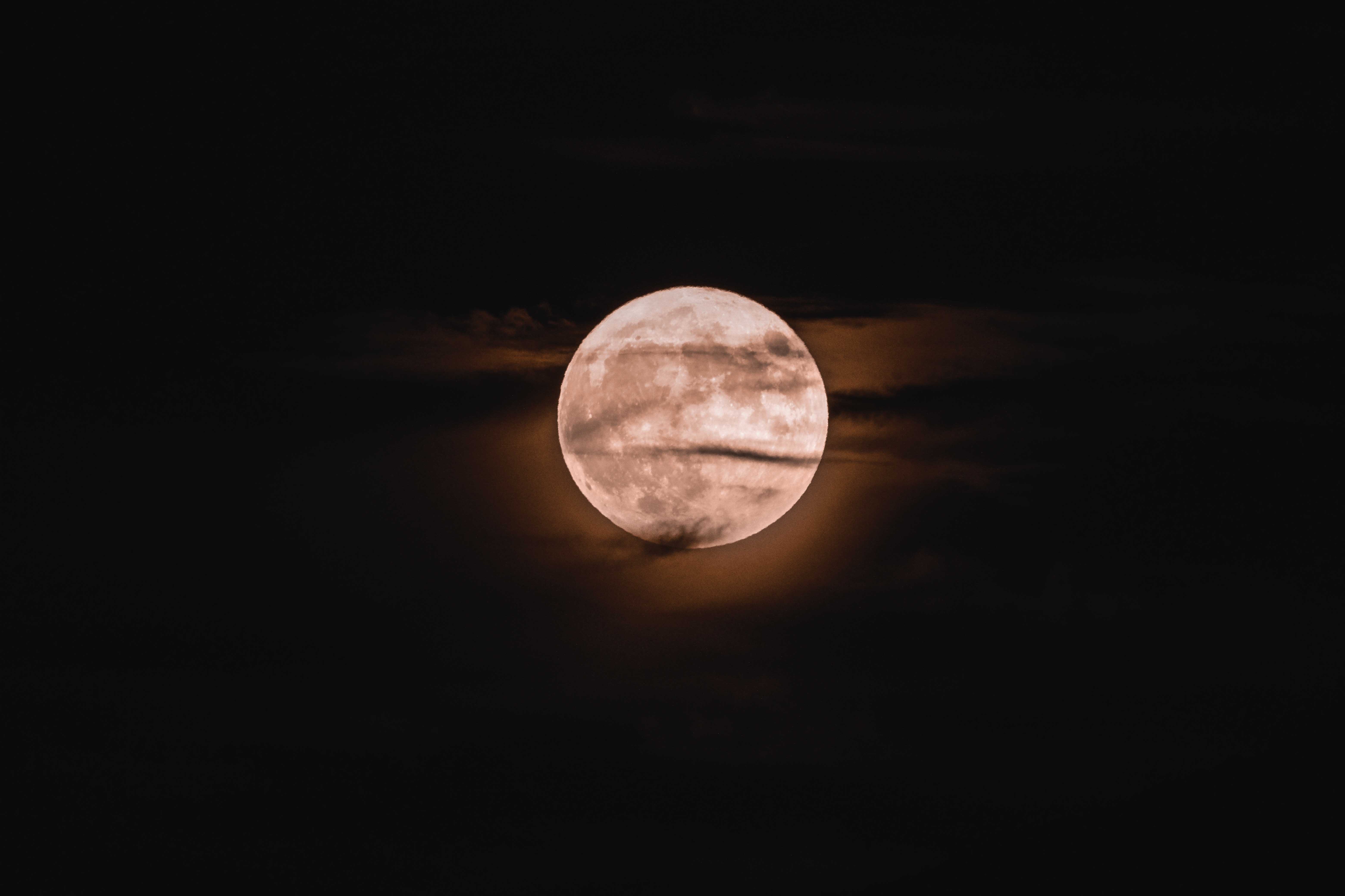 Baixe gratuitamente a imagem Noite, Nuvens, Escuro, Lua, Lua Cheia na área de trabalho do seu PC
