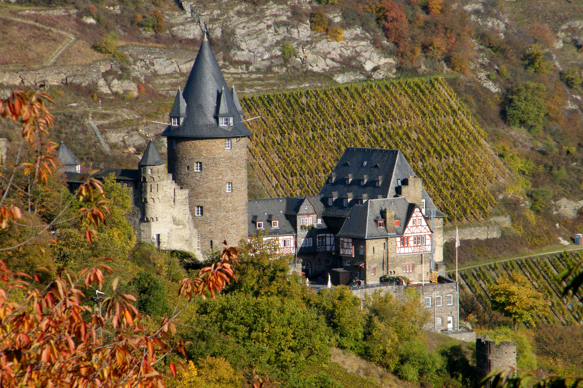 Handy-Wallpaper Schlösser, Menschengemacht, Schloss kostenlos herunterladen.