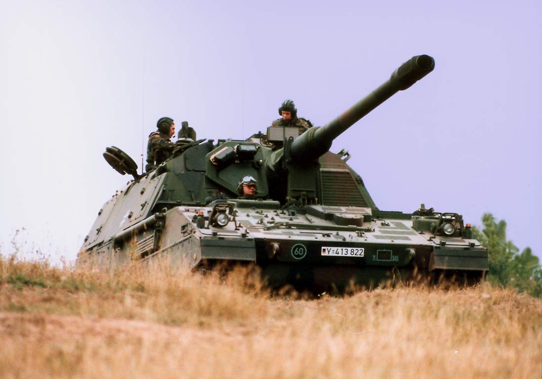 military, tank, panzerhaubitze 2000