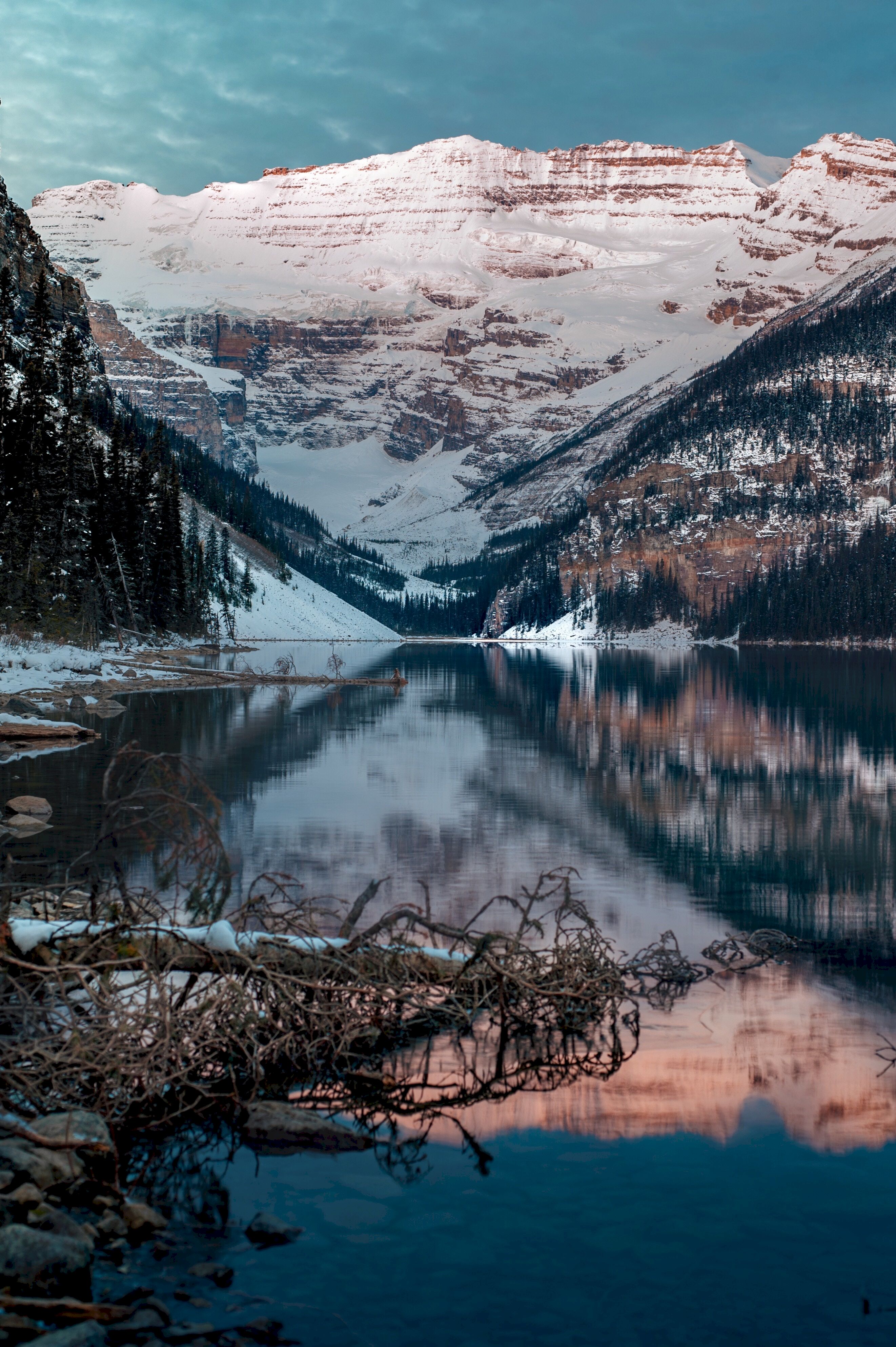 Téléchargez des papiers peints mobile Lac Louise, Nature, Retour Au Début, Neige, Sommet, Montagnes, Lac, Canada gratuitement.
